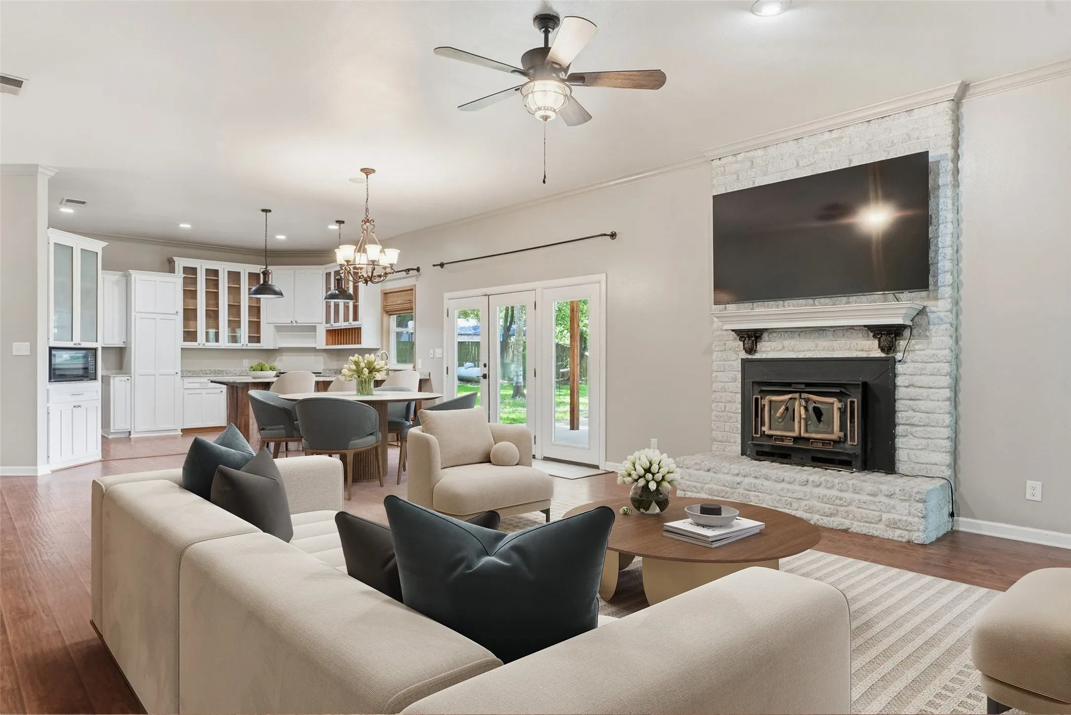 Single Family Residence For Sale in Smith County , 16285 W County Road 189, Flint, Texas 75762, 3 Bedroom, 3 Bathroom, 2 Garage spaces, 2,386 Sqft, built in 1997, mls#21275266, Real Estate Agent in Flint, Homes For Sale in Smith county, Homes For Sale in Flint, Realtor in Flint Texas, Real Estate Brokerage Independent Realty Texas, Luminita Cordes Realtor