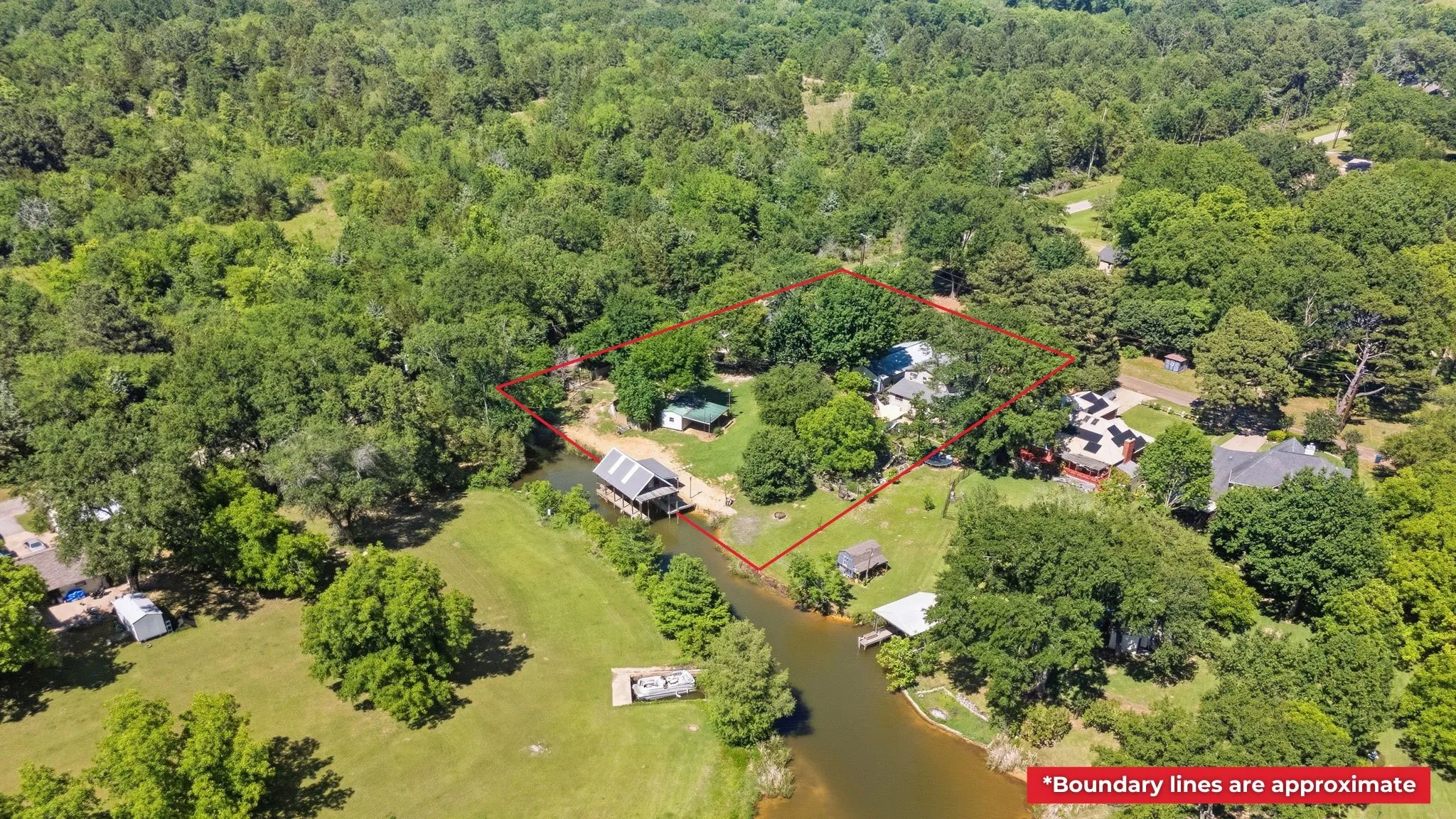 Single Family Residence For Sale in Smith County , 16285 W County Road 189, Flint, Texas 75762, 3 Bedroom, 3 Bathroom, 2 Garage spaces, 2,386 Sqft, built in 1997, mls#21275266, Real Estate Agent in Flint, Homes For Sale in Smith county, Homes For Sale in Flint, Realtor in Flint Texas, Real Estate Brokerage Independent Realty Texas, Luminita Cordes Realtor