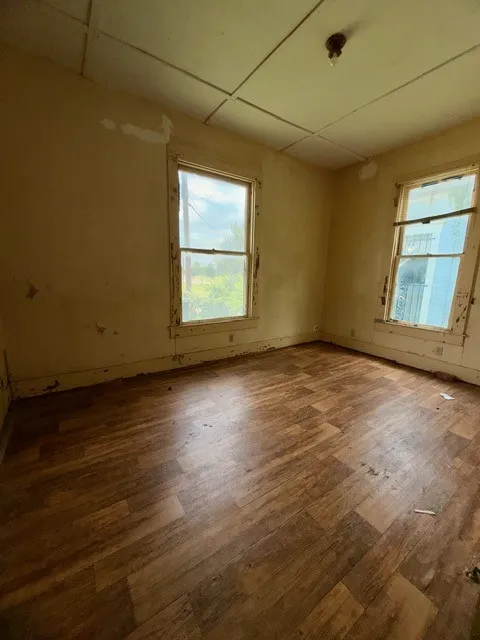Single Family Residence For Sale in Mc Lennan County , 819 S 10th Street, Waco, Texas 76706, 3 Bedroom, 2 Bathroom, Garage spaces, 1,558 Sqft, built in 1910, mls#21274715, Real Estate Agent in Waco, Homes For Sale in Mc Lennan county, Homes For Sale in Waco, Realtor in Waco Texas, Real Estate Brokerage Independent Realty Texas, Luminita Cordes Realtor