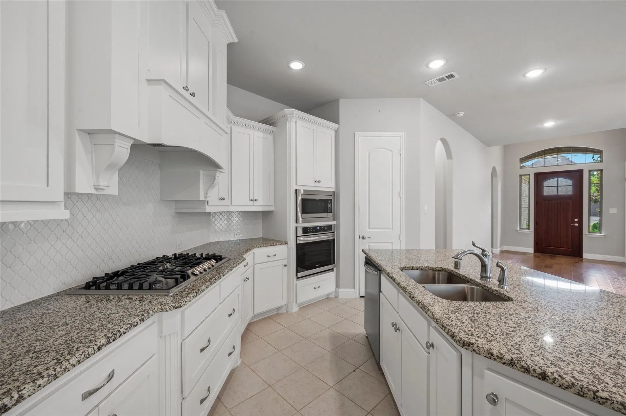 Single Family Residence For Sale in Rockwall County , 1524 Sonnet Drive, Heath, Texas 75126, 3 Bedroom, 2 Bathroom, 2 Garage spaces, 1,931 Sqft, built in 2019, mls#21271568, Real Estate Agent in Heath, Homes For Sale in Rockwall county, Homes For Sale in Heath, Realtor in Heath Texas, Real Estate Brokerage Independent Realty Texas, Luminita Cordes Realtor