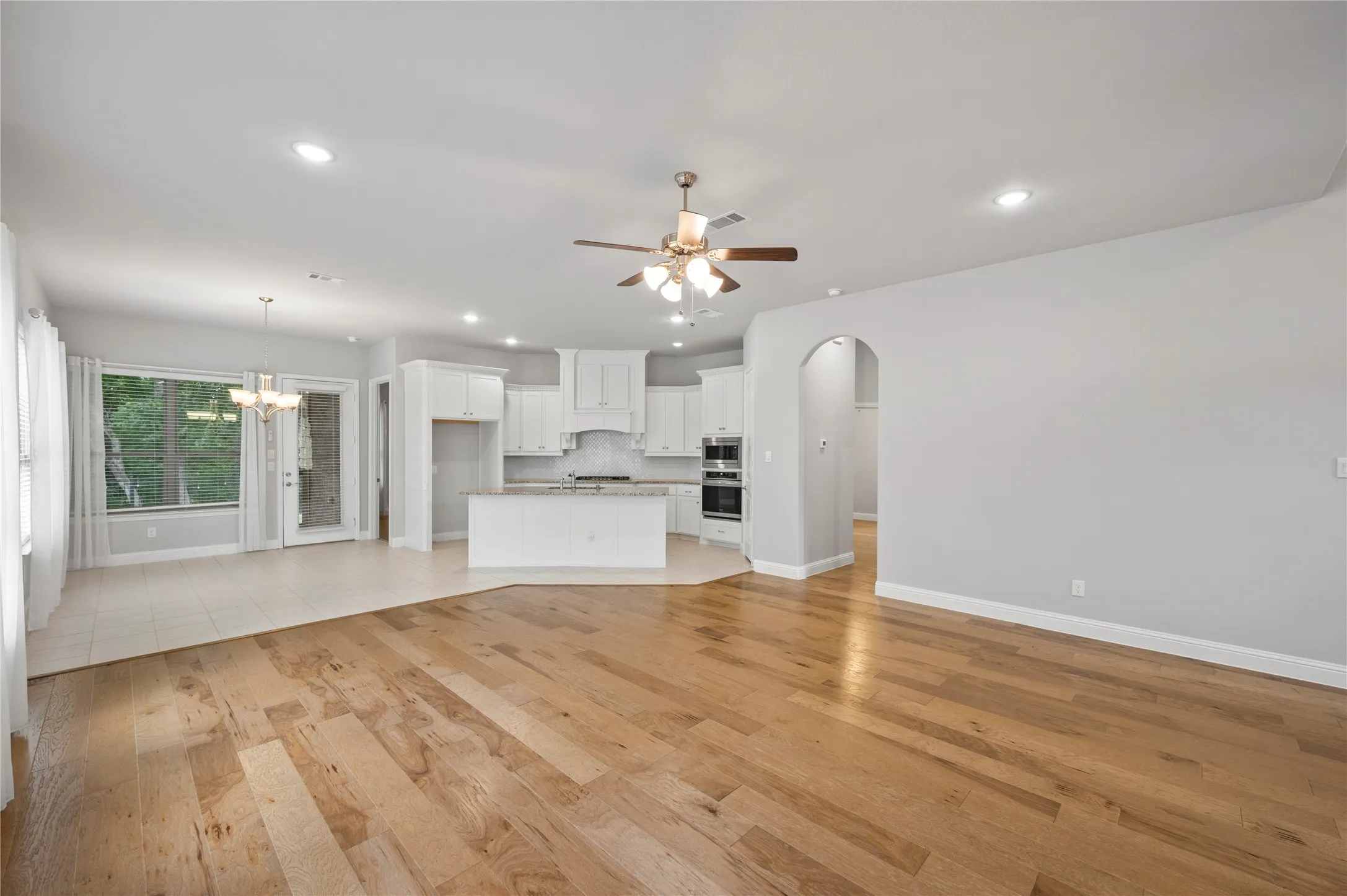 Single Family Residence For Sale in Rockwall County , 1524 Sonnet Drive, Heath, Texas 75126, 3 Bedroom, 2 Bathroom, 2 Garage spaces, 1,931 Sqft, built in 2019, mls#21271568, Real Estate Agent in Heath, Homes For Sale in Rockwall county, Homes For Sale in Heath, Realtor in Heath Texas, Real Estate Brokerage Independent Realty Texas, Luminita Cordes Realtor