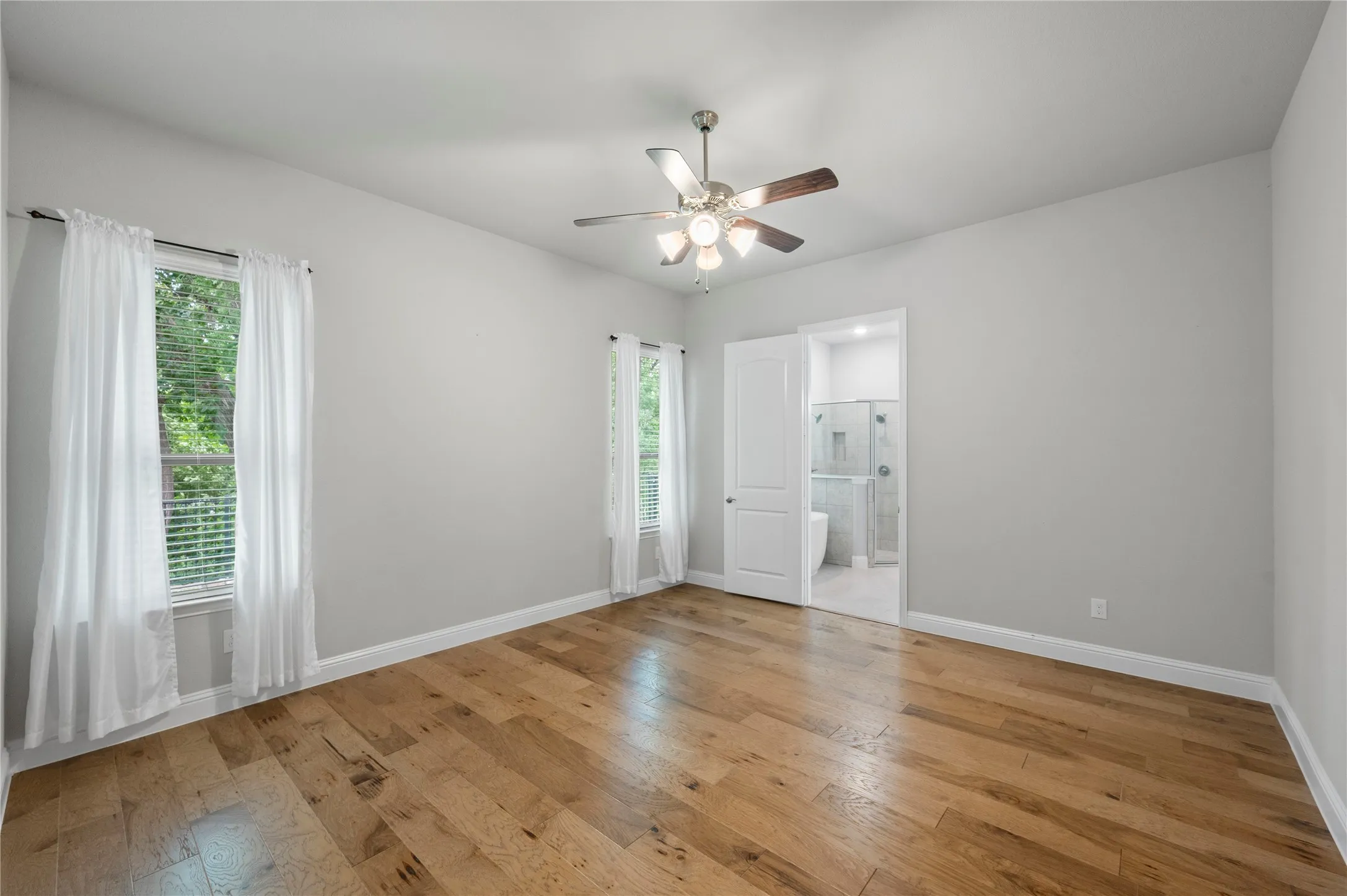 Single Family Residence For Sale in Rockwall County , 1524 Sonnet Drive, Heath, Texas 75126, 3 Bedroom, 2 Bathroom, 2 Garage spaces, 1,931 Sqft, built in 2019, mls#21271568, Real Estate Agent in Heath, Homes For Sale in Rockwall county, Homes For Sale in Heath, Realtor in Heath Texas, Real Estate Brokerage Independent Realty Texas, Luminita Cordes Realtor