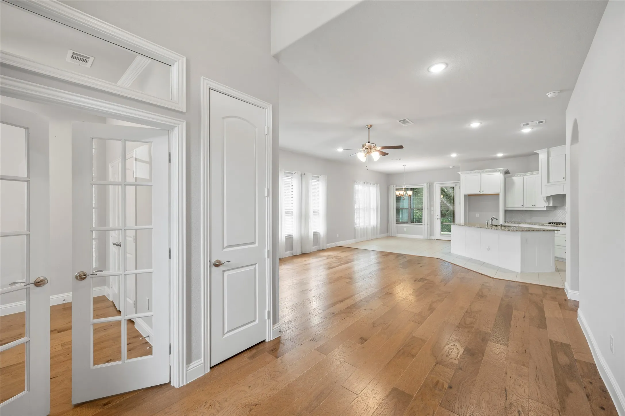 Single Family Residence For Sale in Rockwall County , 1524 Sonnet Drive, Heath, Texas 75126, 3 Bedroom, 2 Bathroom, 2 Garage spaces, 1,931 Sqft, built in 2019, mls#21271568, Real Estate Agent in Heath, Homes For Sale in Rockwall county, Homes For Sale in Heath, Realtor in Heath Texas, Real Estate Brokerage Independent Realty Texas, Luminita Cordes Realtor