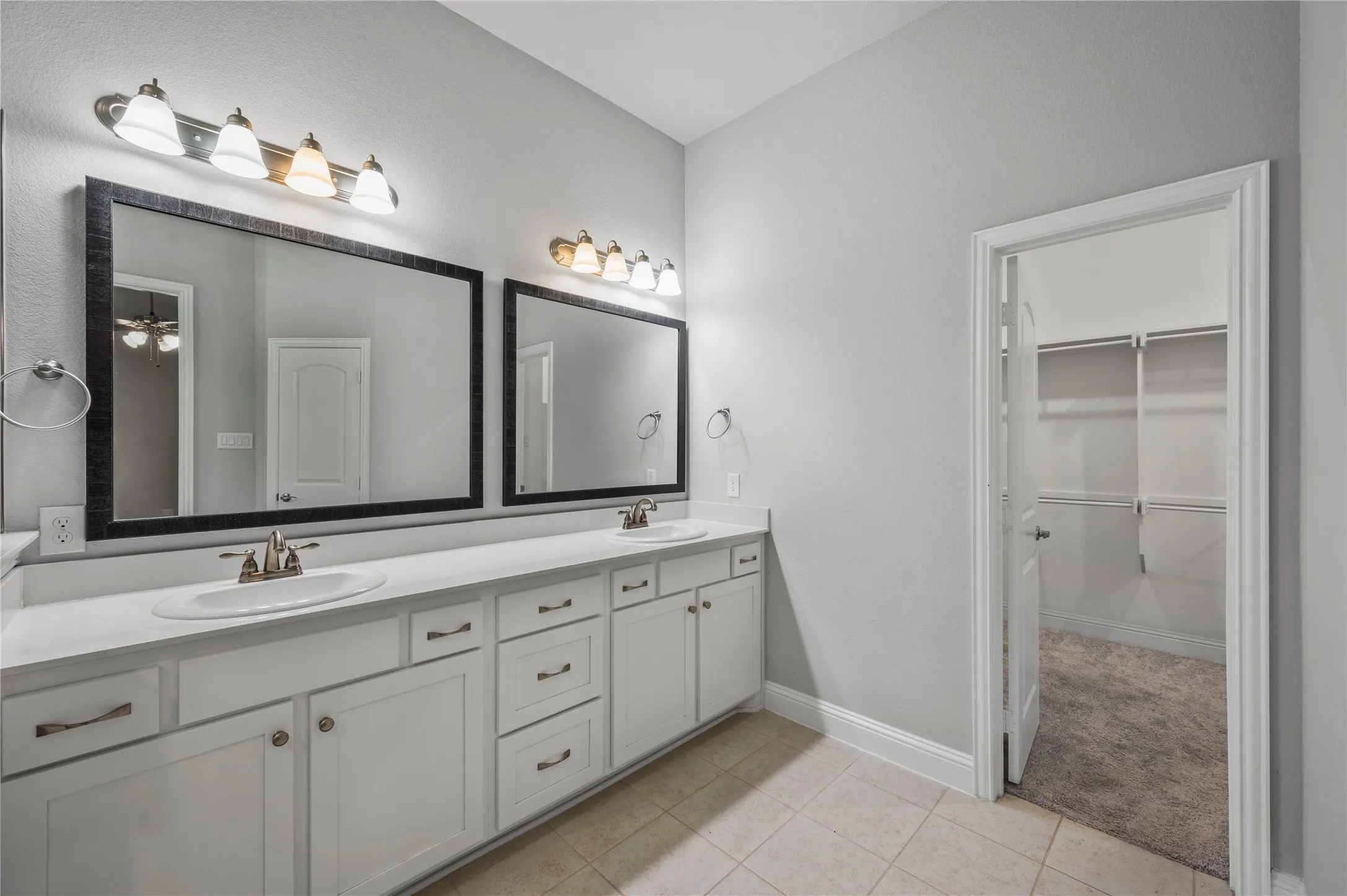 Single Family Residence For Sale in Rockwall County , 1524 Sonnet Drive, Heath, Texas 75126, 3 Bedroom, 2 Bathroom, 2 Garage spaces, 1,931 Sqft, built in 2019, mls#21271568, Real Estate Agent in Heath, Homes For Sale in Rockwall county, Homes For Sale in Heath, Realtor in Heath Texas, Real Estate Brokerage Independent Realty Texas, Luminita Cordes Realtor