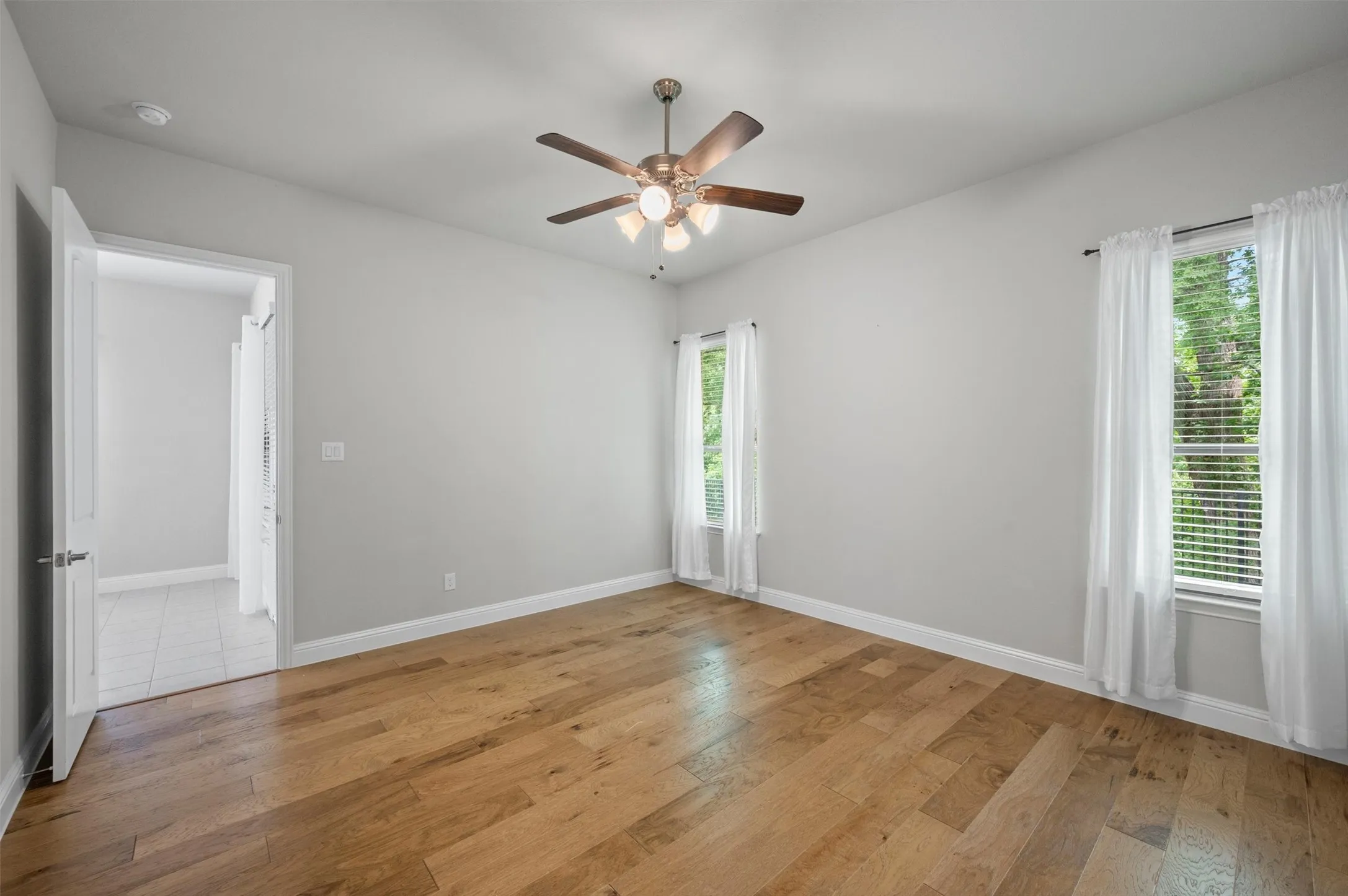 Single Family Residence For Sale in Rockwall County , 1524 Sonnet Drive, Heath, Texas 75126, 3 Bedroom, 2 Bathroom, 2 Garage spaces, 1,931 Sqft, built in 2019, mls#21271568, Real Estate Agent in Heath, Homes For Sale in Rockwall county, Homes For Sale in Heath, Realtor in Heath Texas, Real Estate Brokerage Independent Realty Texas, Luminita Cordes Realtor