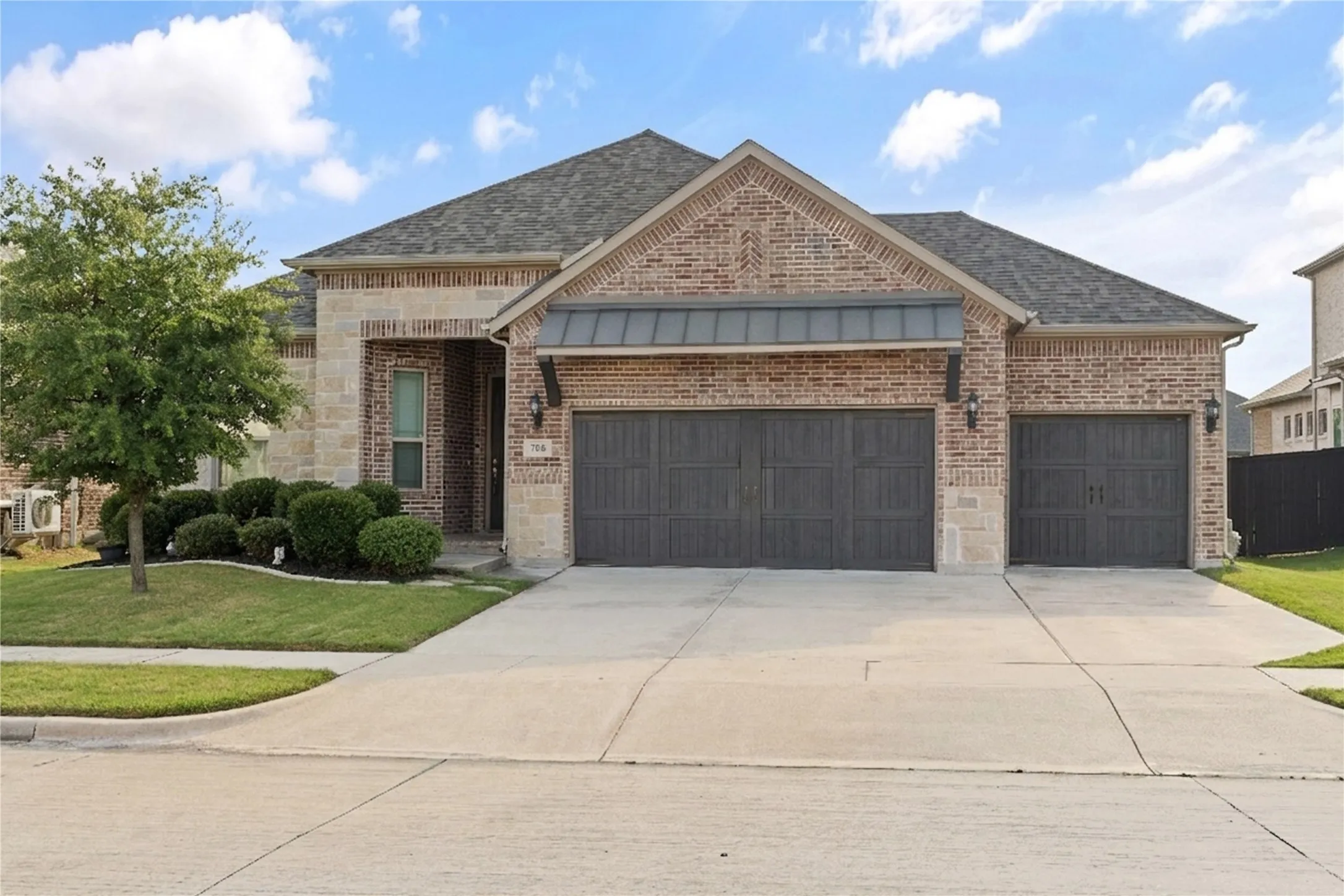 Single Family Residence For Sale in Collin County , 708 Providence, Wylie, Texas 75098, 4 Bedrooms, 2 Bathrooms, 3 Garage spaces, 2,138 Sqft, built in 2018, Price $519,900, mls#21274443, Real Estate Agent in Wylie, Homes For Sale in Collin county, Homes For Sale in Wylie, Realtor in Wylie Texas, Real Estate Brokerage Independent Realty Texas, Luminita Cordes Realtor