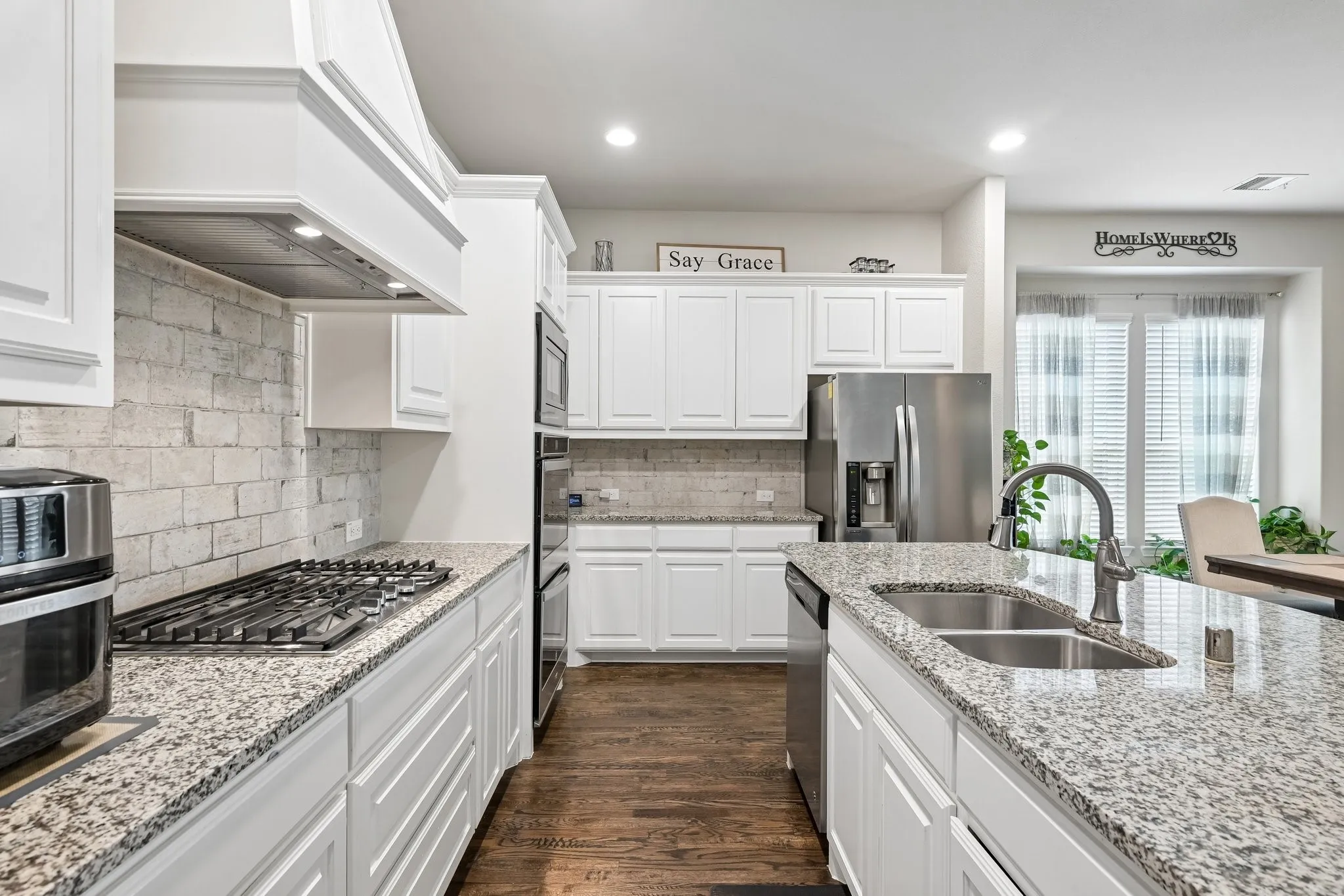 Single Family Residence For Sale in Collin County , 708 Providence, Wylie, Texas 75098, 4 Bedrooms, 2 Bathrooms, 3 Garage spaces, 2,138 Sqft, built in 2018, Price $519,900, mls#21274443, Real Estate Agent in Wylie, Homes For Sale in Collin county, Homes For Sale in Wylie, Realtor in Wylie Texas, Real Estate Brokerage Independent Realty Texas, Luminita Cordes Realtor