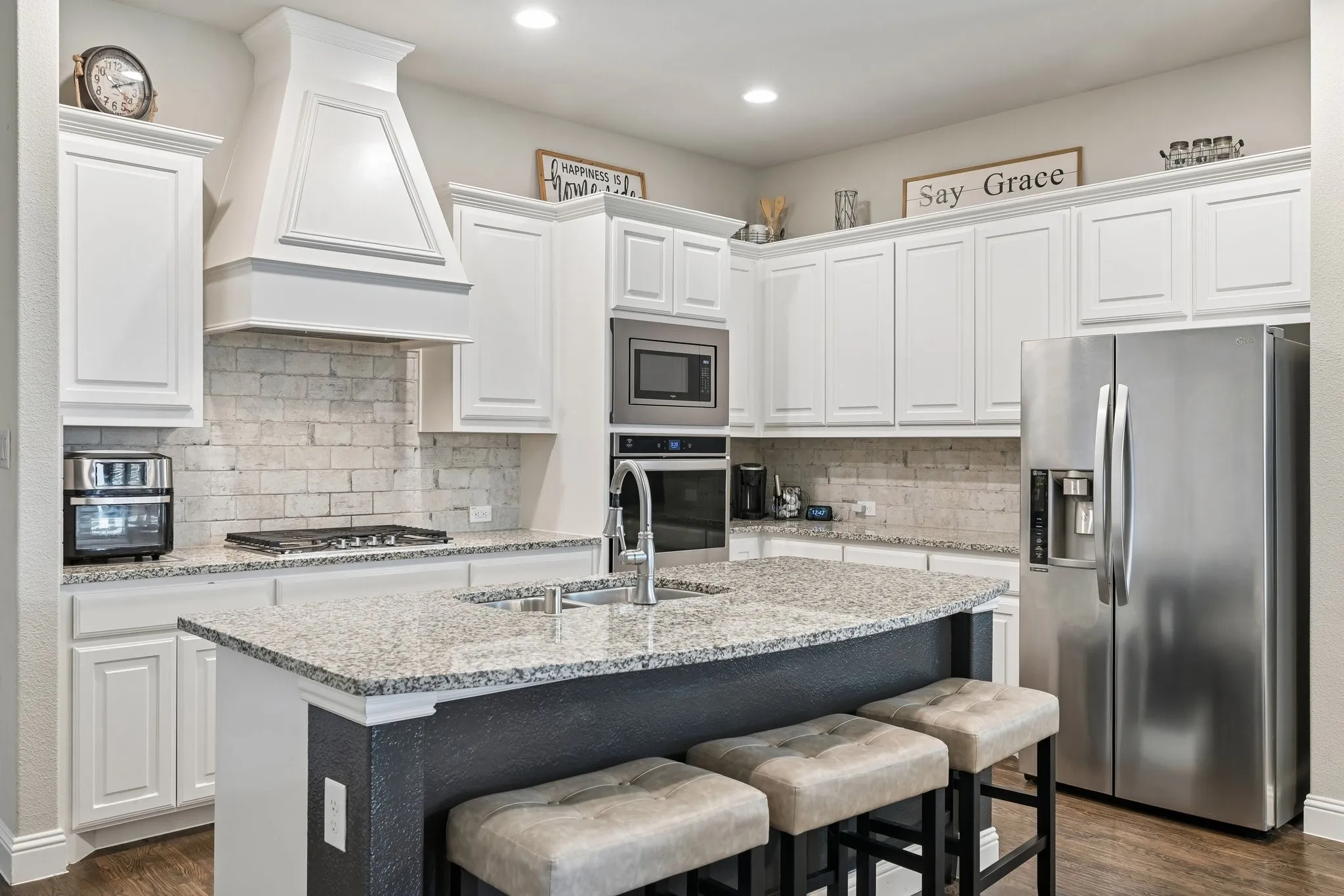 Single Family Residence For Sale in Collin County , 708 Providence, Wylie, Texas 75098, 4 Bedrooms, 2 Bathrooms, 3 Garage spaces, 2,138 Sqft, built in 2018, Price $519,900, mls#21274443, Real Estate Agent in Wylie, Homes For Sale in Collin county, Homes For Sale in Wylie, Realtor in Wylie Texas, Real Estate Brokerage Independent Realty Texas, Luminita Cordes Realtor