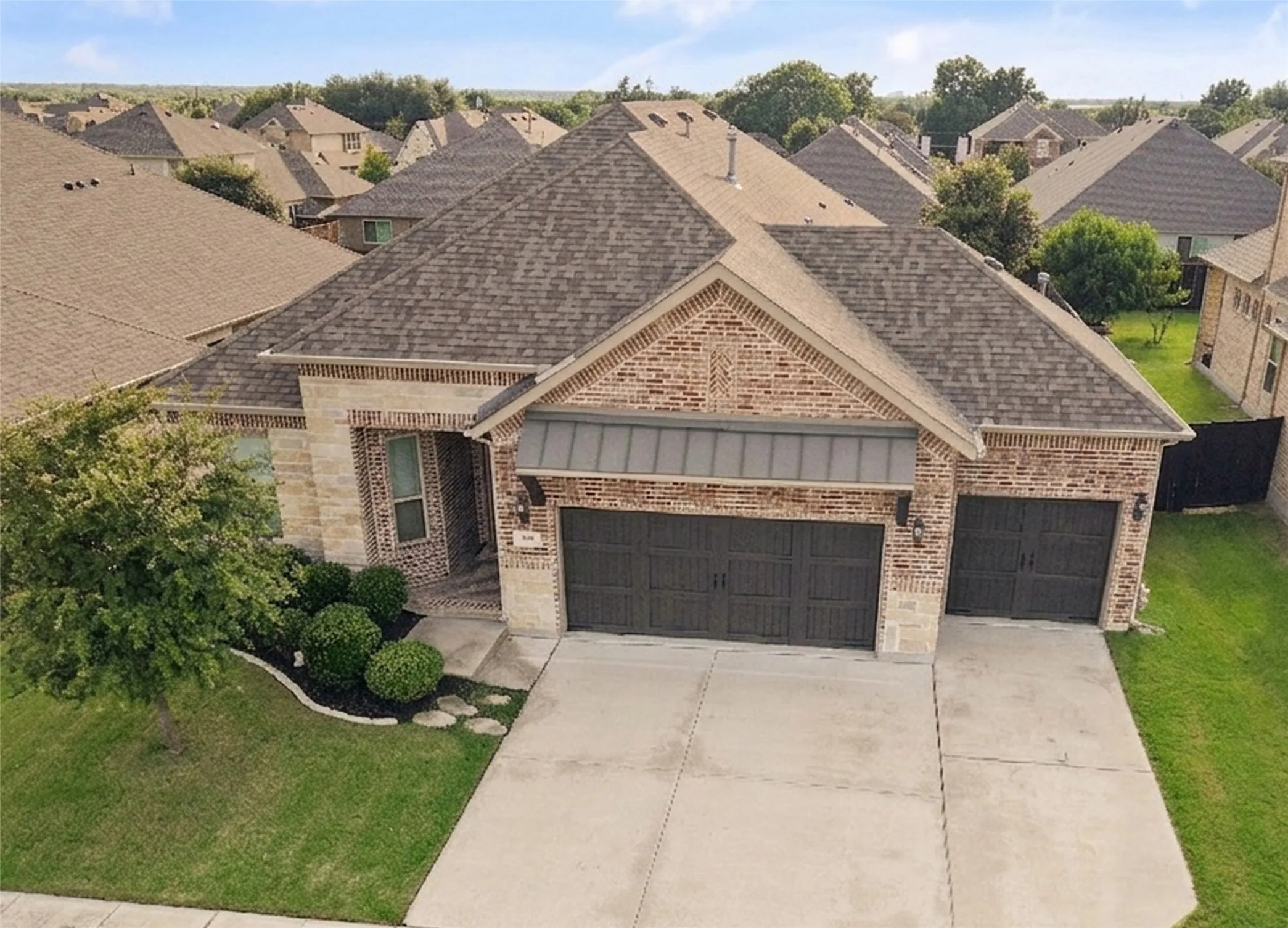Single Family Residence For Sale in Collin County , 708 Providence, Wylie, Texas 75098, 4 Bedrooms, 2 Bathrooms, 3 Garage spaces, 2,138 Sqft, built in 2018, Price $519,900, mls#21274443, Real Estate Agent in Wylie, Homes For Sale in Collin county, Homes For Sale in Wylie, Realtor in Wylie Texas, Real Estate Brokerage Independent Realty Texas, Luminita Cordes Realtor