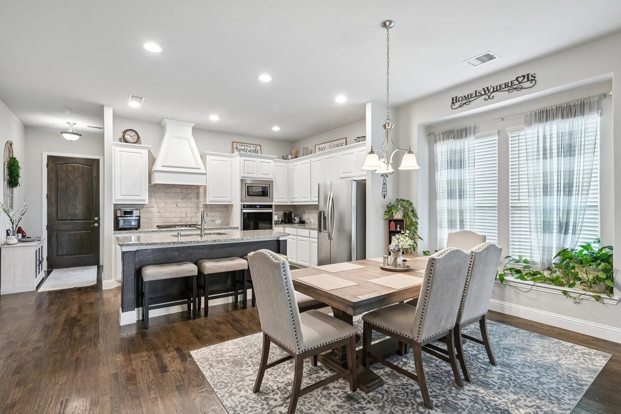 Single Family Residence For Sale in Collin County , 708 Providence, Wylie, Texas 75098, 4 Bedrooms, 2 Bathrooms, 3 Garage spaces, 2,138 Sqft, built in 2018, Price $519,900, mls#21274443, Real Estate Agent in Wylie, Homes For Sale in Collin county, Homes For Sale in Wylie, Realtor in Wylie Texas, Real Estate Brokerage Independent Realty Texas, Luminita Cordes Realtor