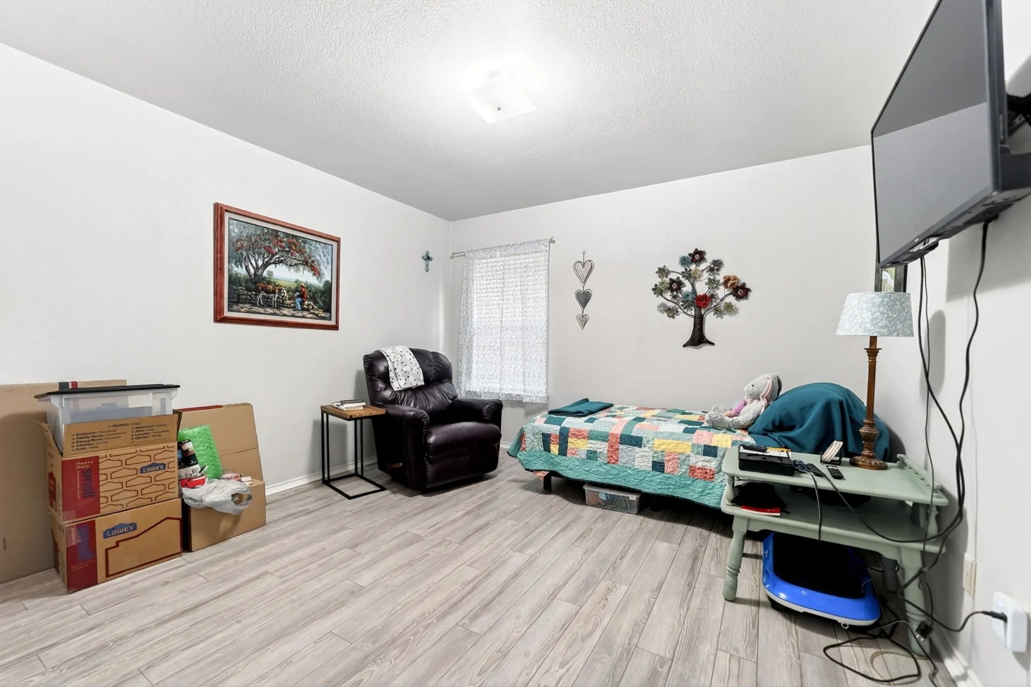 Single Family Residence For Sale in Kaufman County , 2011 Crosby Drive, Forney, Texas 75126, 4 Bedroom, 2 Bathroom, 2 Garage spaces, 1,929 Sqft, built in 2014, mls#21275325, Real Estate Agent in Forney, Homes For Sale in Kaufman county, Homes For Sale in Forney, Realtor in Forney Texas, Real Estate Brokerage Independent Realty Texas, Luminita Cordes Realtor