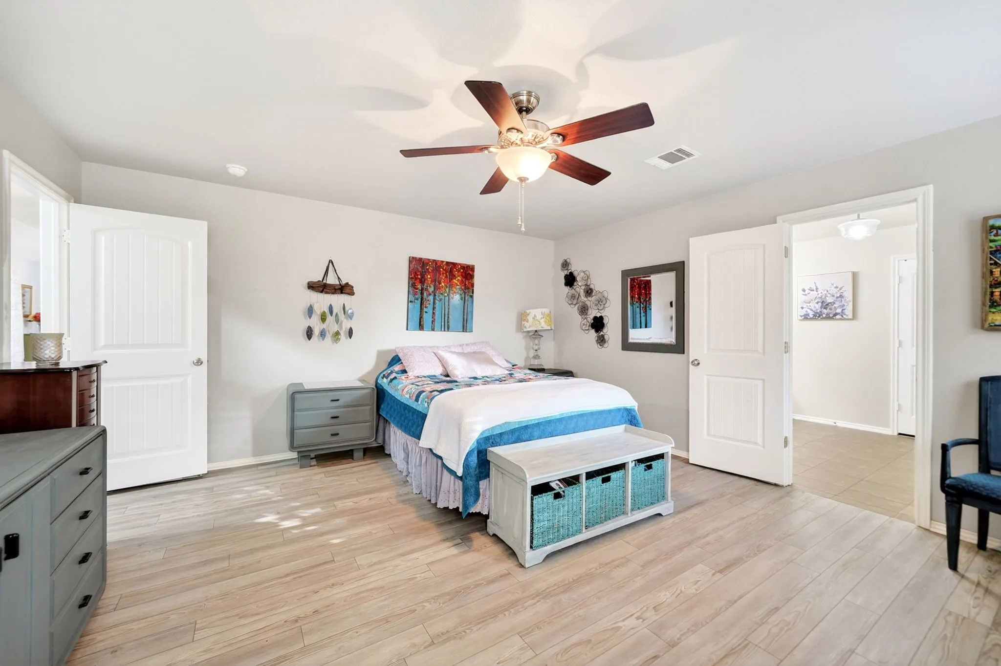 Single Family Residence For Sale in Kaufman County , 2011 Crosby Drive, Forney, Texas 75126, 4 Bedroom, 2 Bathroom, 2 Garage spaces, 1,929 Sqft, built in 2014, mls#21275325, Real Estate Agent in Forney, Homes For Sale in Kaufman county, Homes For Sale in Forney, Realtor in Forney Texas, Real Estate Brokerage Independent Realty Texas, Luminita Cordes Realtor