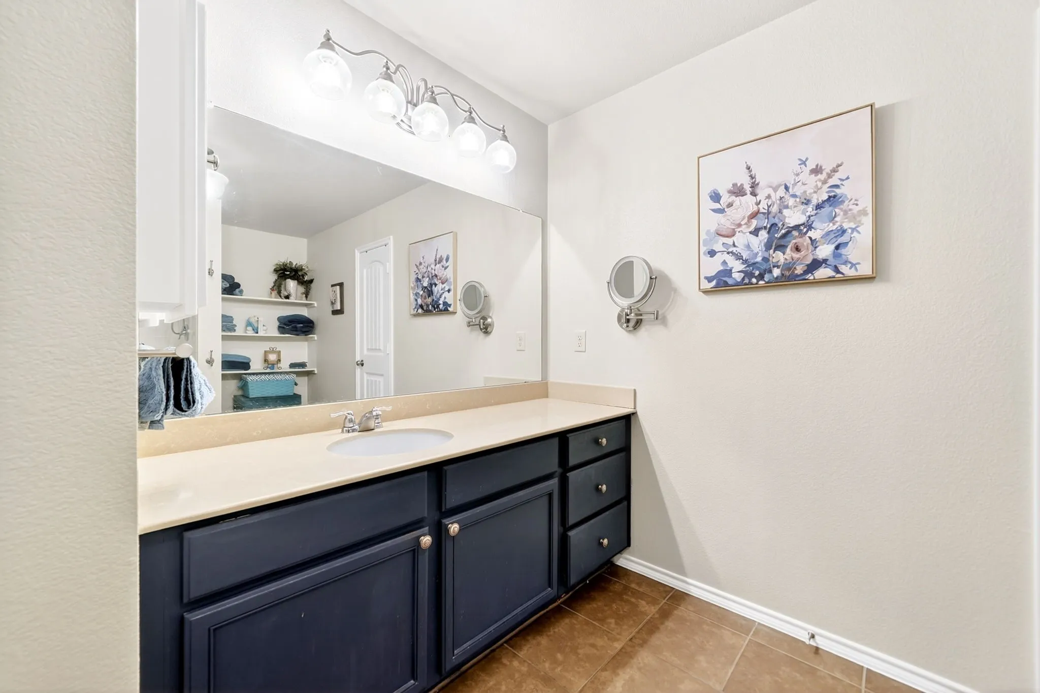 Single Family Residence For Sale in Kaufman County , 2011 Crosby Drive, Forney, Texas 75126, 4 Bedroom, 2 Bathroom, 2 Garage spaces, 1,929 Sqft, built in 2014, mls#21275325, Real Estate Agent in Forney, Homes For Sale in Kaufman county, Homes For Sale in Forney, Realtor in Forney Texas, Real Estate Brokerage Independent Realty Texas, Luminita Cordes Realtor