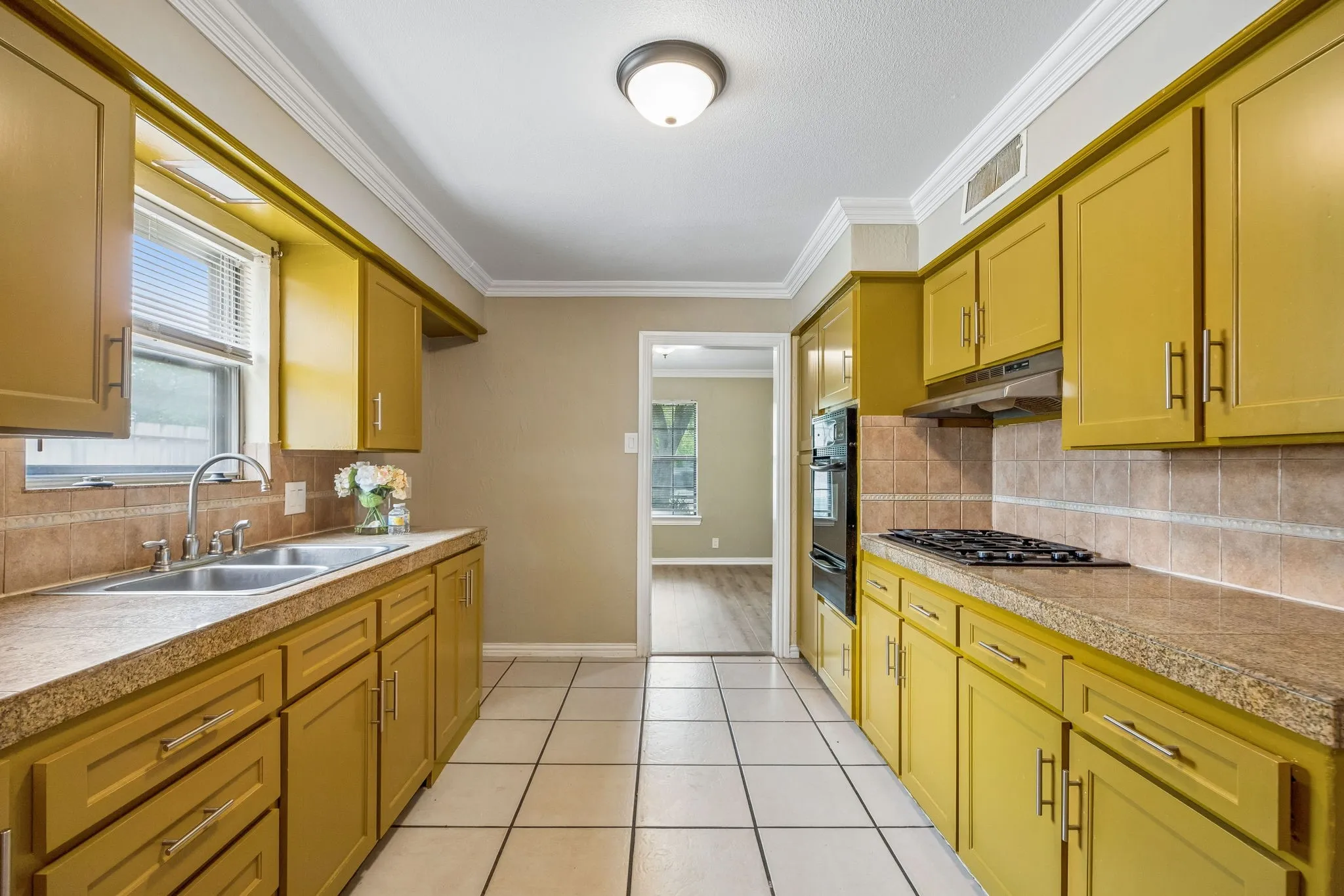 Single Family Residence For Sale in Dallas County , 3534 Royal Lane, Dallas, Texas 75229, 4 Bedroom, 3 Bathroom, Garage spaces, 1,731 Sqft, built in 1961, mls#21271966, Real Estate Agent in Dallas, Homes For Sale in Dallas county, Homes For Sale in Dallas, Realtor in Dallas Texas, Real Estate Brokerage Independent Realty Texas, Luminita Cordes Realtor