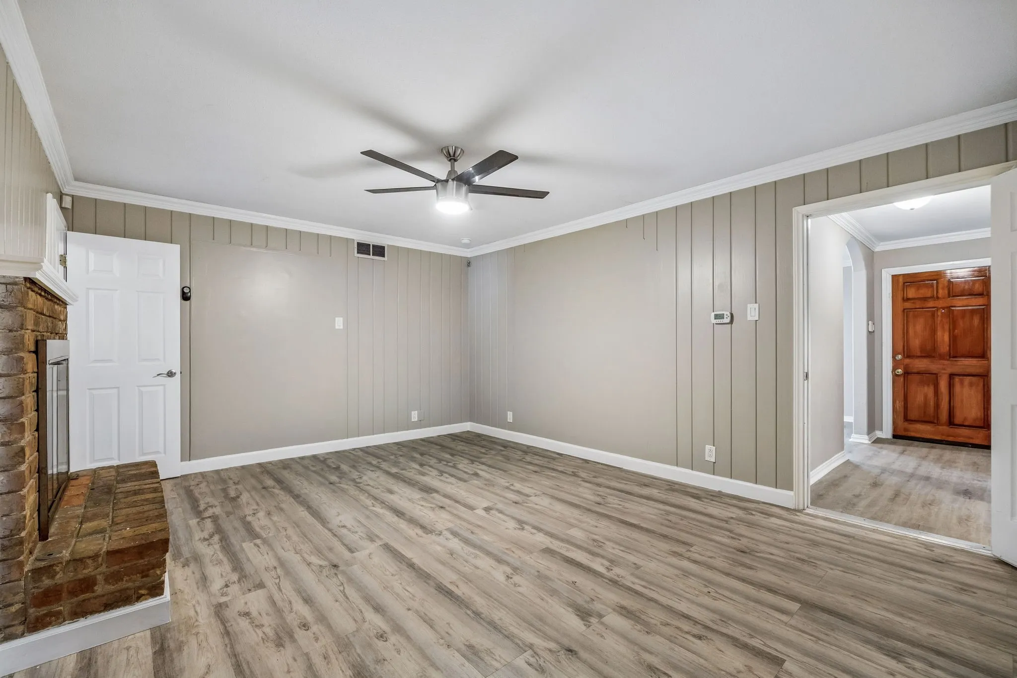 Single Family Residence For Sale in Dallas County , 3534 Royal Lane, Dallas, Texas 75229, 4 Bedroom, 3 Bathroom, Garage spaces, 1,731 Sqft, built in 1961, mls#21271966, Real Estate Agent in Dallas, Homes For Sale in Dallas county, Homes For Sale in Dallas, Realtor in Dallas Texas, Real Estate Brokerage Independent Realty Texas, Luminita Cordes Realtor