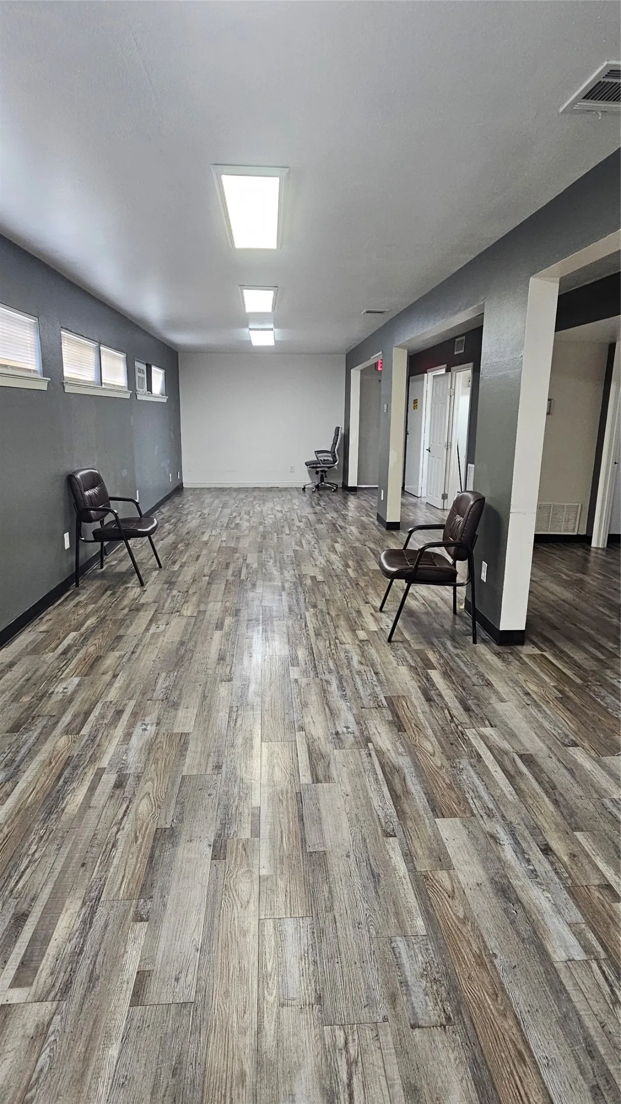 Office For Rent in Dallas County , 220 W 10th Street, Dallas, Texas 75208, 0, 0, Garage spaces, 0 Sqft, built in 1959, mls#21274997, Real Estate Agent in Dallas, Homes For Rent in Dallas county, Homes For Rent in Dallas, Realtor in Dallas Texas, Real Estate Brokerage Independent Realty Texas, Luminita Cordes Realtor