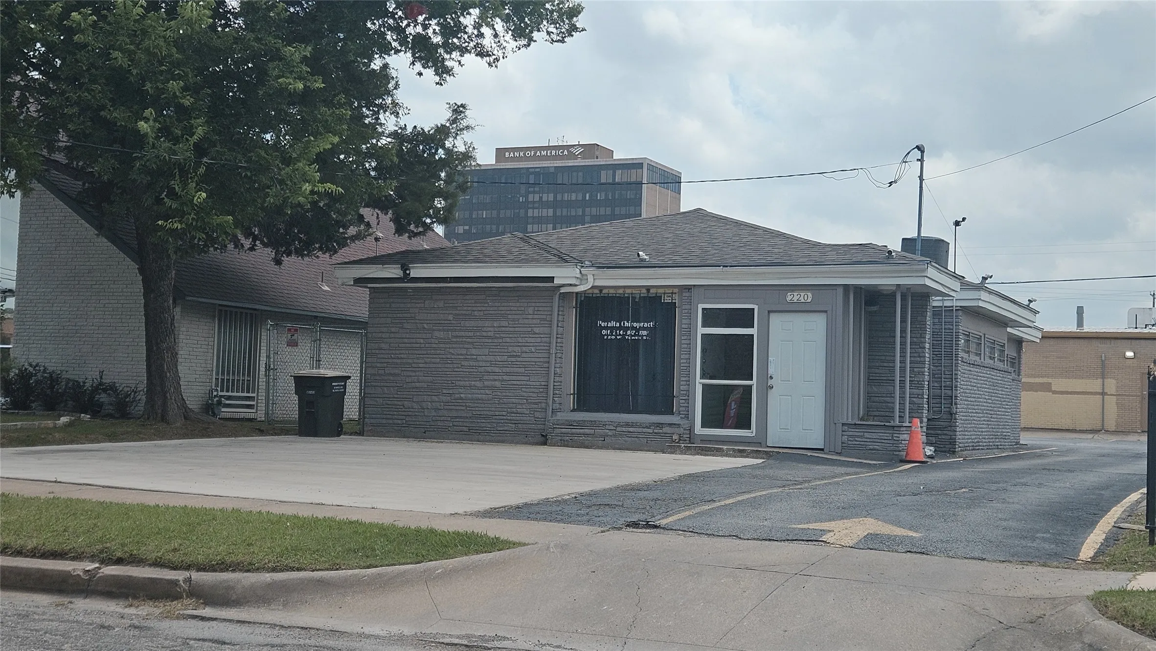 Office For Rent in Dallas County , 220 W 10th Street, Dallas, Texas 75208, 0, 0, Garage spaces, 0 Sqft, built in 1959, mls#21274997, Real Estate Agent in Dallas, Homes For Rent in Dallas county, Homes For Rent in Dallas, Realtor in Dallas Texas, Real Estate Brokerage Independent Realty Texas, Luminita Cordes Realtor