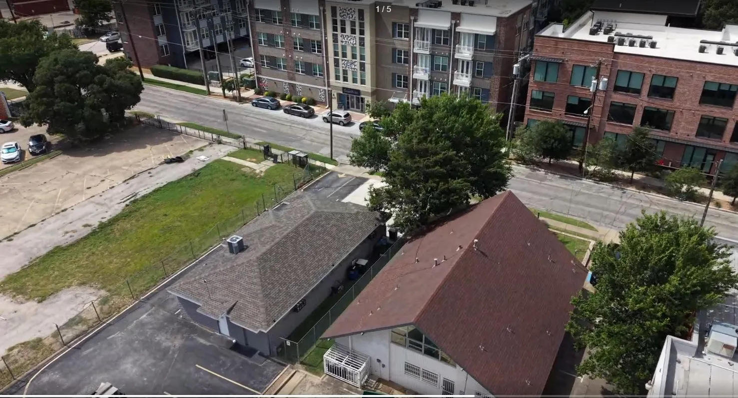 Office For Rent in Dallas County , 220 W 10th Street, Dallas, Texas 75208, 0, 0, Garage spaces, 0 Sqft, built in 1959, mls#21274997, Real Estate Agent in Dallas, Homes For Rent in Dallas county, Homes For Rent in Dallas, Realtor in Dallas Texas, Real Estate Brokerage Independent Realty Texas, Luminita Cordes Realtor