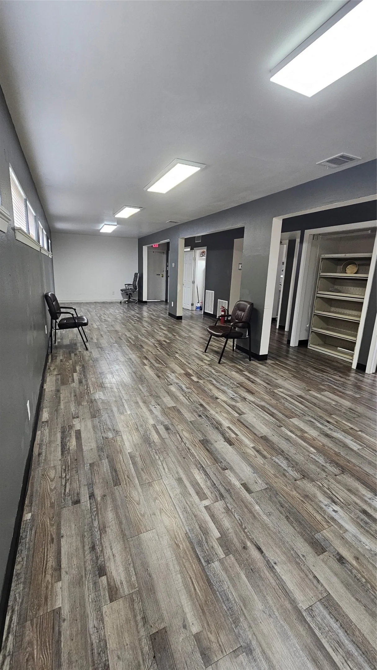 Office For Rent in Dallas County , 220 W 10th Street, Dallas, Texas 75208, 0, 0, Garage spaces, 0 Sqft, built in 1959, mls#21274997, Real Estate Agent in Dallas, Homes For Rent in Dallas county, Homes For Rent in Dallas, Realtor in Dallas Texas, Real Estate Brokerage Independent Realty Texas, Luminita Cordes Realtor