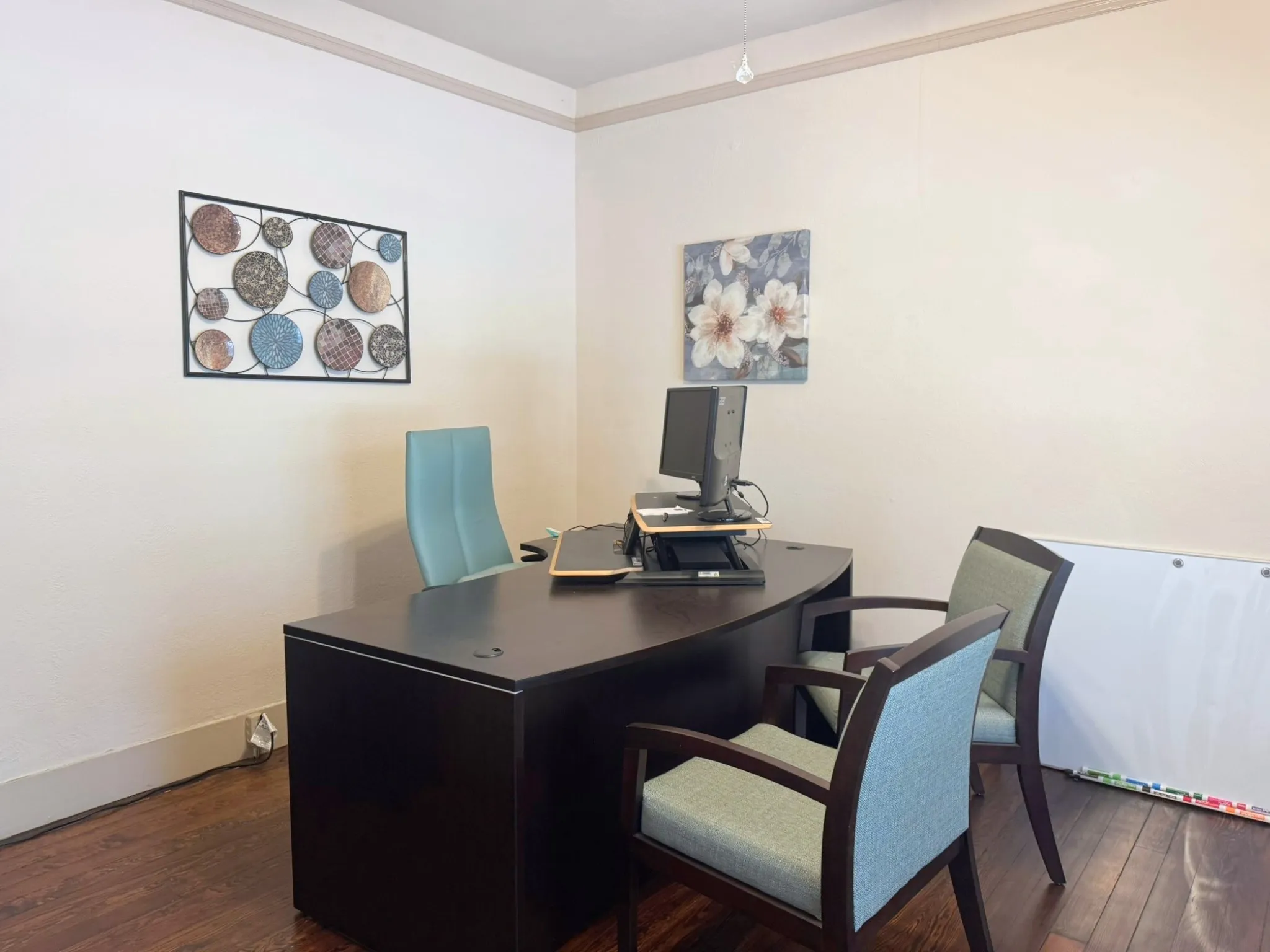 Office For Rent in Hood County , 902 W Pearl Street, Granbury, Texas 76048, 0, 0, Garage spaces, 0 Sqft, built in 1928, mls#21275225, Real Estate Agent in Granbury, Homes For Rent in Hood county, Homes For Rent in Granbury, Realtor in Granbury Texas, Real Estate Brokerage Independent Realty Texas, Luminita Cordes Realtor