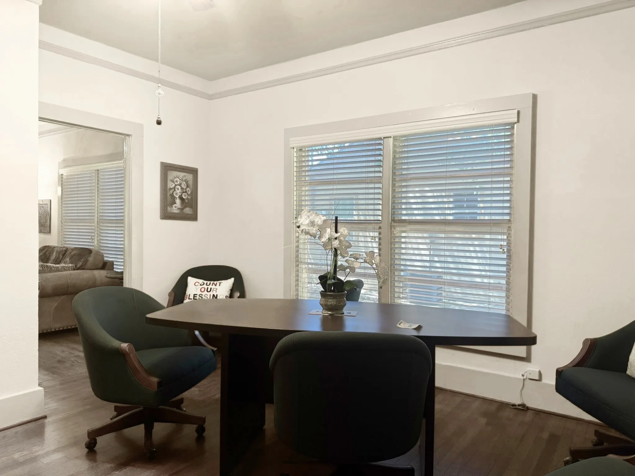 Office For Rent in Hood County , 902 W Pearl Street, Granbury, Texas 76048, 0, 0, Garage spaces, 0 Sqft, built in 1928, mls#21275225, Real Estate Agent in Granbury, Homes For Rent in Hood county, Homes For Rent in Granbury, Realtor in Granbury Texas, Real Estate Brokerage Independent Realty Texas, Luminita Cordes Realtor