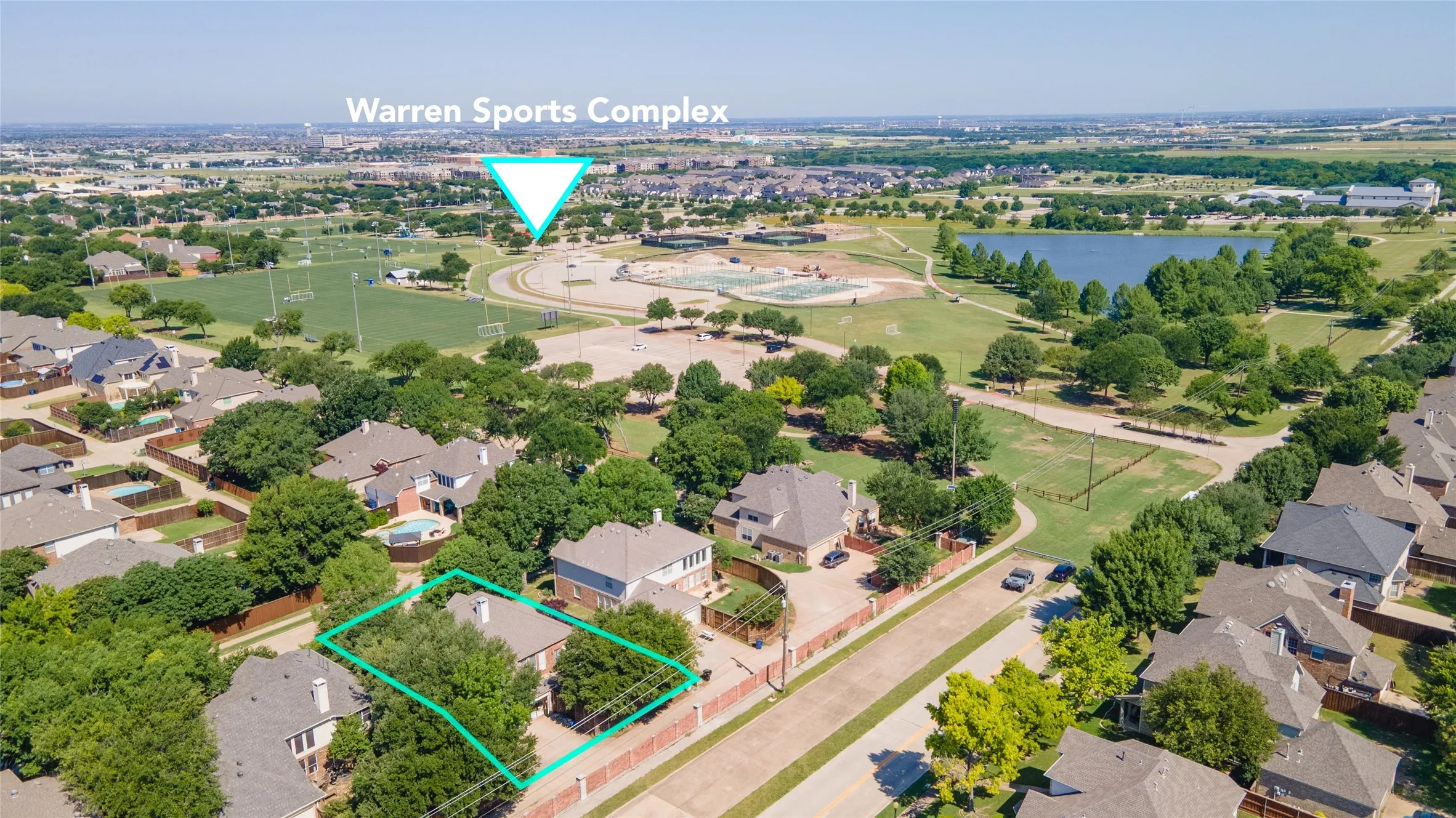 Single Family Residence For Sale in Collin County , 10910 Blackberry Lane, Frisco, Texas 75033, 4 Bedroom, 2 Bathroom, 3 Garage spaces, 2,510 Sqft, built in 2000, mls#21274888, Real Estate Agent in Frisco, Homes For Sale in Collin county, Homes For Sale in Frisco, Realtor in Frisco Texas, Real Estate Brokerage Independent Realty Texas, Luminita Cordes Realtor