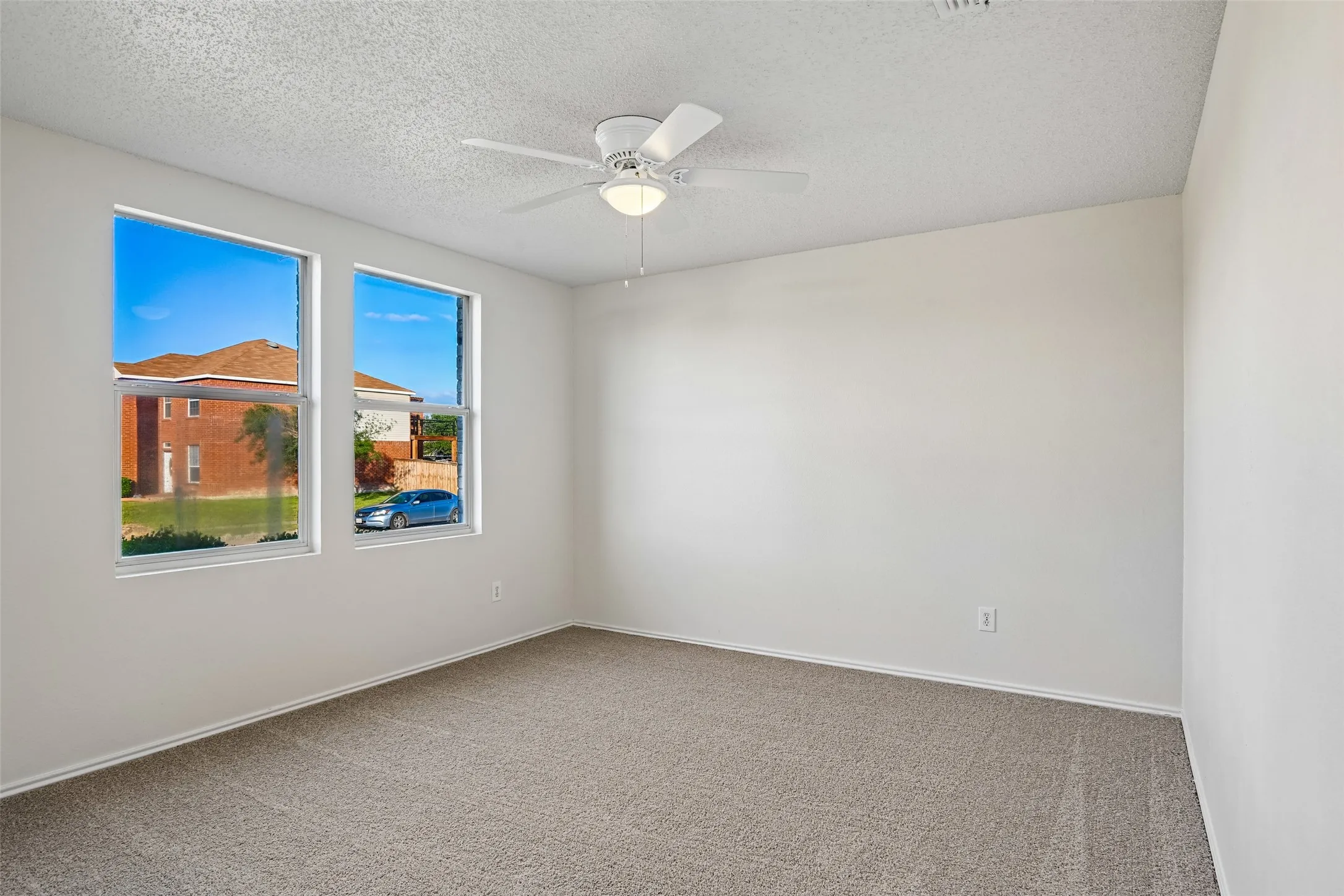 Single Family Residence For Sale in Dallas County , 3037 Paint Brush Place, Lancaster, Texas 75134, 3 Bedroom, 2 Bathroom, 2 Garage spaces, 1,914 Sqft, built in 2004, mls#21275389, Real Estate Agent in Lancaster, Homes For Sale in Dallas county, Homes For Sale in Lancaster, Realtor in Lancaster Texas, Real Estate Brokerage Independent Realty Texas, Luminita Cordes Realtor