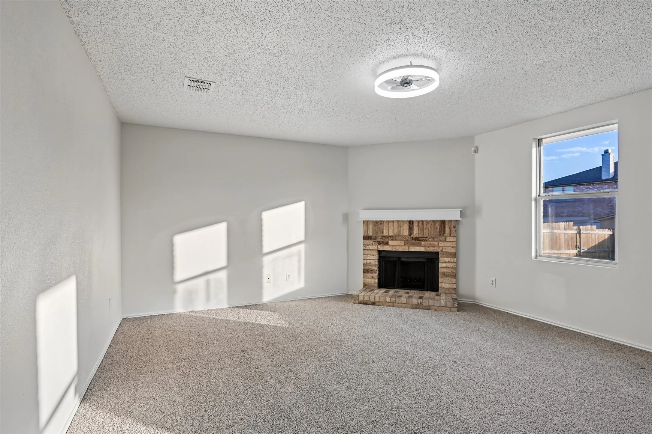 Single Family Residence For Sale in Dallas County , 3037 Paint Brush Place, Lancaster, Texas 75134, 3 Bedroom, 2 Bathroom, 2 Garage spaces, 1,914 Sqft, built in 2004, mls#21275389, Real Estate Agent in Lancaster, Homes For Sale in Dallas county, Homes For Sale in Lancaster, Realtor in Lancaster Texas, Real Estate Brokerage Independent Realty Texas, Luminita Cordes Realtor