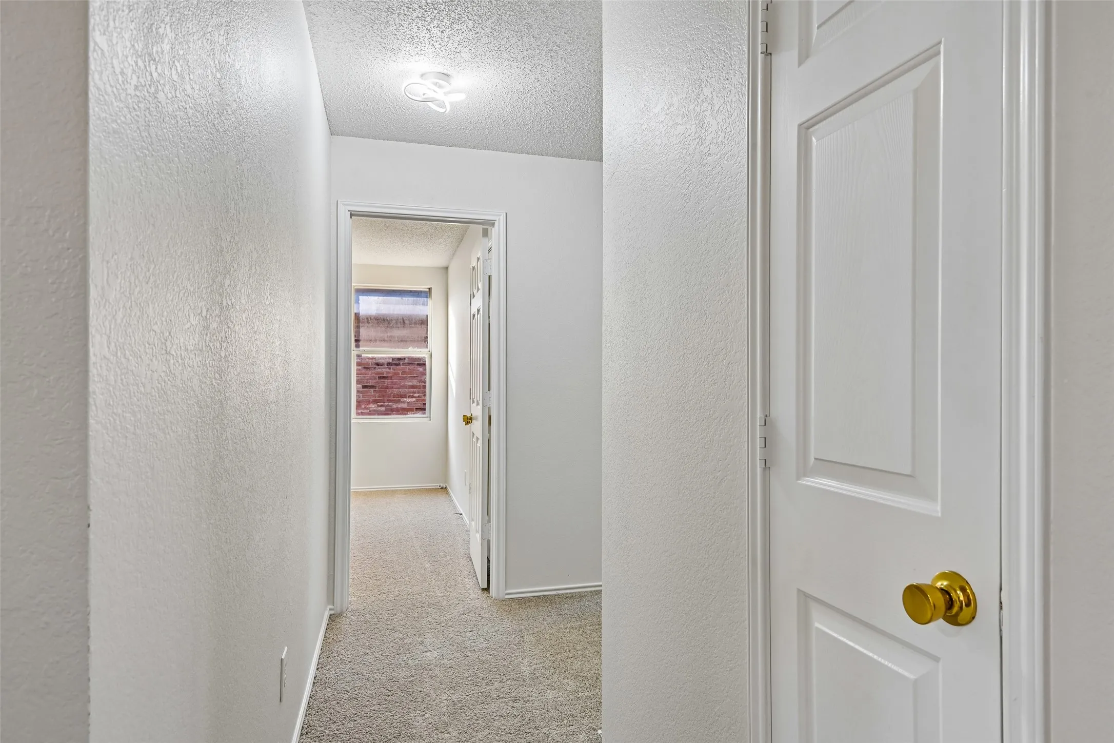 Single Family Residence For Sale in Dallas County , 3037 Paint Brush Place, Lancaster, Texas 75134, 3 Bedroom, 2 Bathroom, 2 Garage spaces, 1,914 Sqft, built in 2004, mls#21275389, Real Estate Agent in Lancaster, Homes For Sale in Dallas county, Homes For Sale in Lancaster, Realtor in Lancaster Texas, Real Estate Brokerage Independent Realty Texas, Luminita Cordes Realtor
