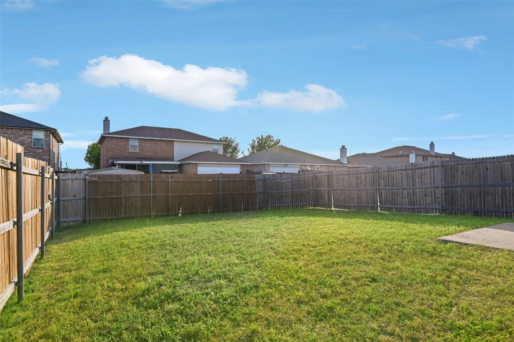 Single Family Residence For Sale in Dallas County , 3037 Paint Brush Place, Lancaster, Texas 75134, 3 Bedroom, 2 Bathroom, 2 Garage spaces, 1,914 Sqft, built in 2004, mls#21275389, Real Estate Agent in Lancaster, Homes For Sale in Dallas county, Homes For Sale in Lancaster, Realtor in Lancaster Texas, Real Estate Brokerage Independent Realty Texas, Luminita Cordes Realtor