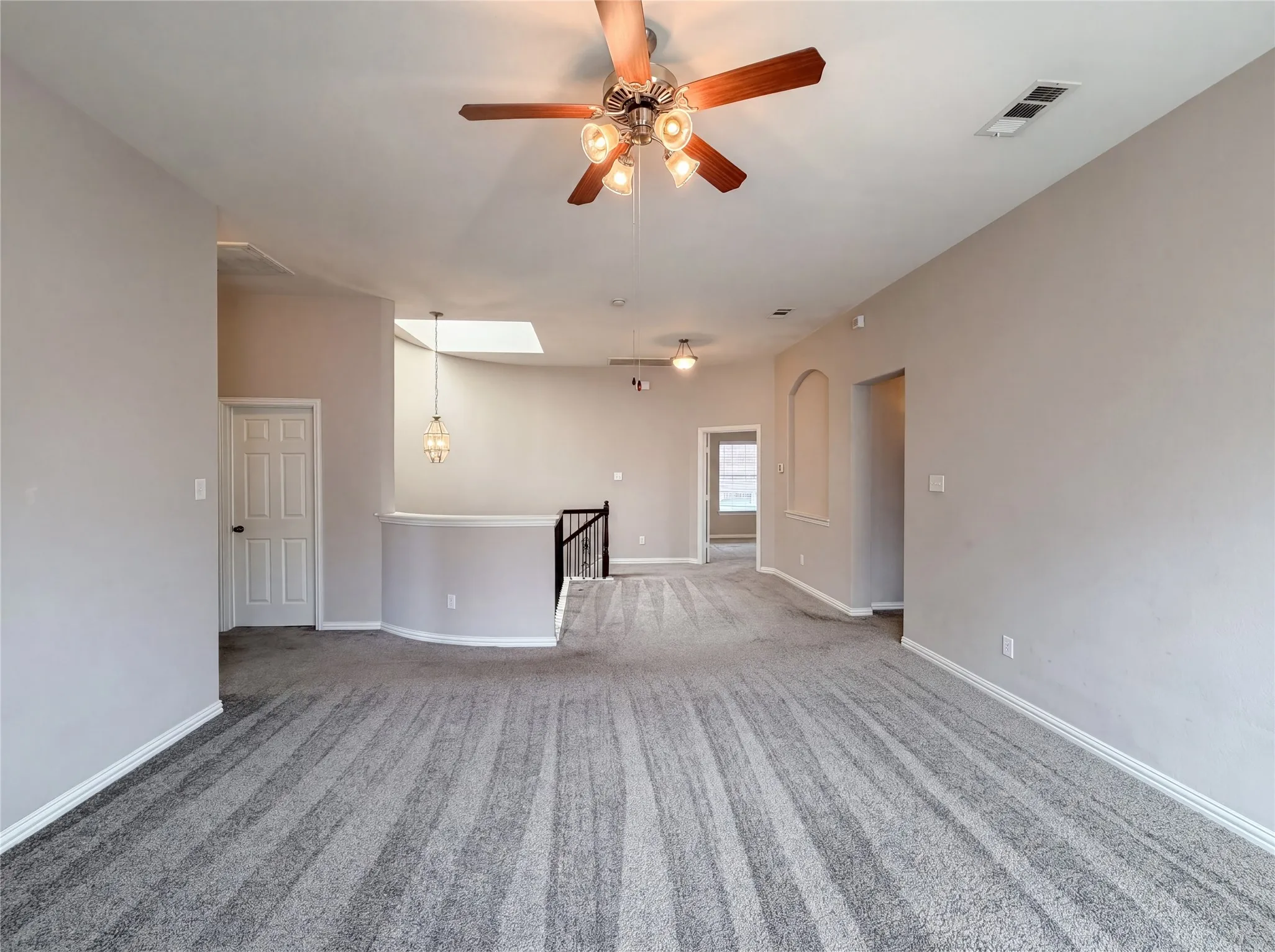 Single Family Residence For Sale in Dallas County , 10330 Sandbar Drive, Irving, Texas 75063, 4 Bedroom, 3 Bathroom, 2 Garage spaces, 2,888 Sqft, built in 2008, mls#21275462, Real Estate Agent in Irving, Homes For Sale in Dallas county, Homes For Sale in Irving, Realtor in Irving Texas, Real Estate Brokerage Independent Realty Texas, Luminita Cordes Realtor
