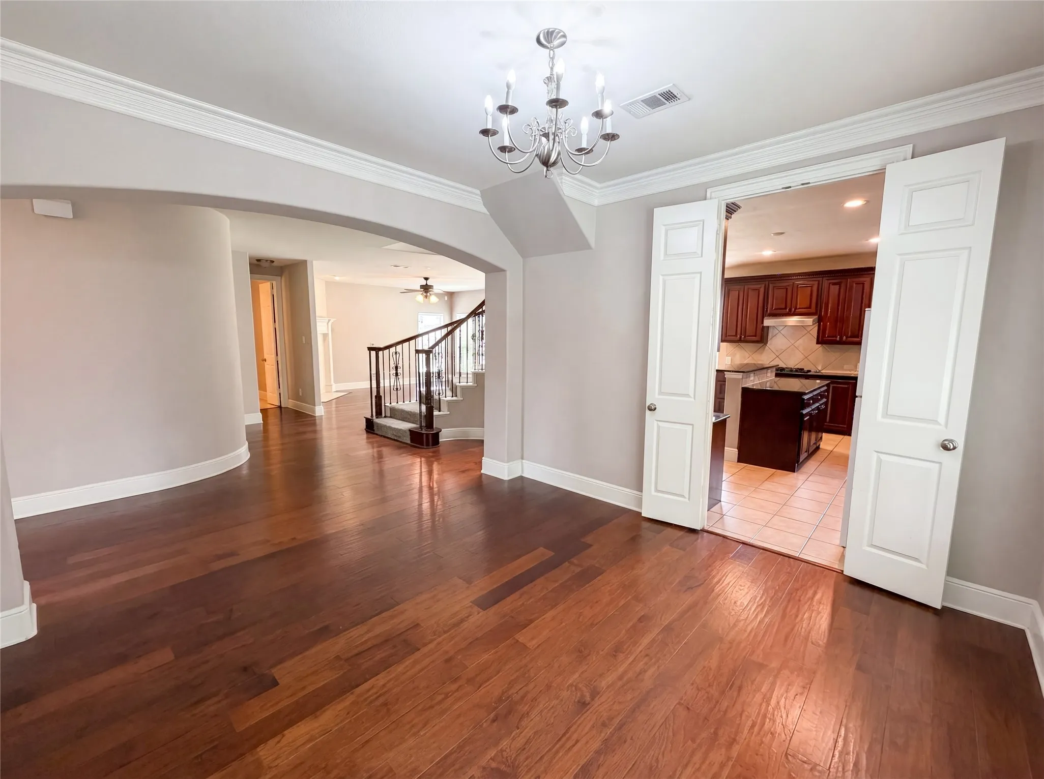 Single Family Residence For Sale in Dallas County , 10330 Sandbar Drive, Irving, Texas 75063, 4 Bedroom, 3 Bathroom, 2 Garage spaces, 2,888 Sqft, built in 2008, mls#21275462, Real Estate Agent in Irving, Homes For Sale in Dallas county, Homes For Sale in Irving, Realtor in Irving Texas, Real Estate Brokerage Independent Realty Texas, Luminita Cordes Realtor