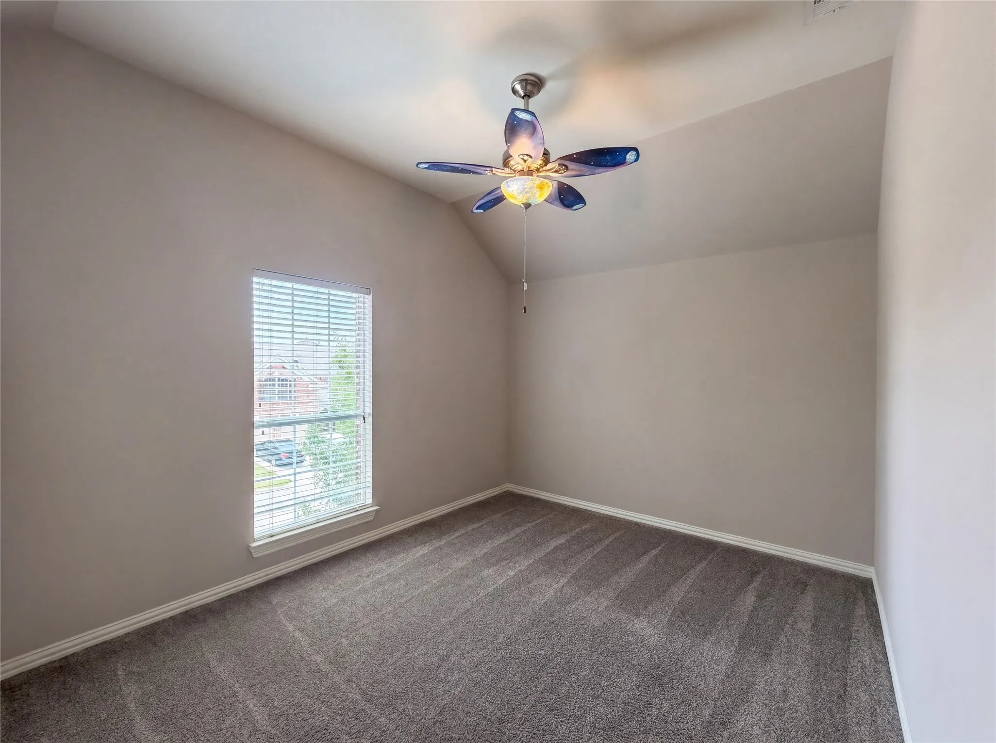Single Family Residence For Sale in Dallas County , 10330 Sandbar Drive, Irving, Texas 75063, 4 Bedroom, 3 Bathroom, 2 Garage spaces, 2,888 Sqft, built in 2008, mls#21275462, Real Estate Agent in Irving, Homes For Sale in Dallas county, Homes For Sale in Irving, Realtor in Irving Texas, Real Estate Brokerage Independent Realty Texas, Luminita Cordes Realtor