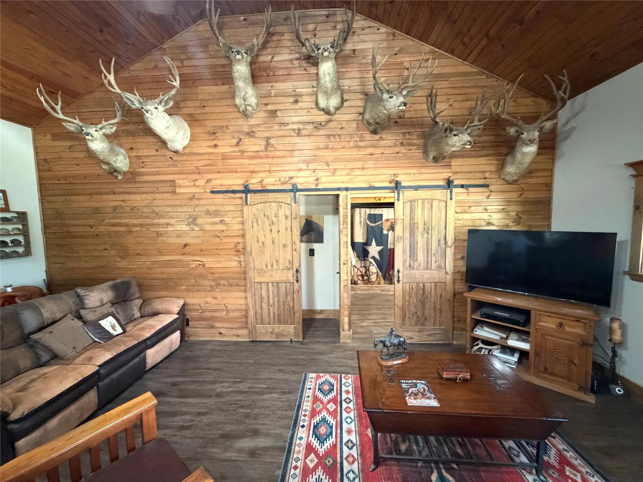 Mobile Home For Sale in Cooke County , 4709 Fm 2383, Whitesboro, Texas 76273, 1 Bedroom, 1 Bathroom, Garage spaces, 1,200 Sqft, built in 2017, mls#21275799, Real Estate Agent in Whitesboro, Homes For Sale in Cooke county, Homes For Sale in Whitesboro, Realtor in Whitesboro Texas, Real Estate Brokerage Independent Realty Texas, Luminita Cordes Realtor