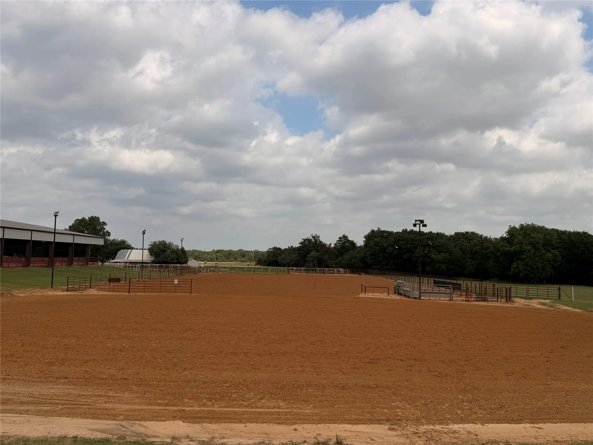 Mobile Home For Sale in Cooke County , 4709 Fm 2383, Whitesboro, Texas 76273, 1 Bedroom, 1 Bathroom, Garage spaces, 1,200 Sqft, built in 2017, mls#21275799, Real Estate Agent in Whitesboro, Homes For Sale in Cooke county, Homes For Sale in Whitesboro, Realtor in Whitesboro Texas, Real Estate Brokerage Independent Realty Texas, Luminita Cordes Realtor