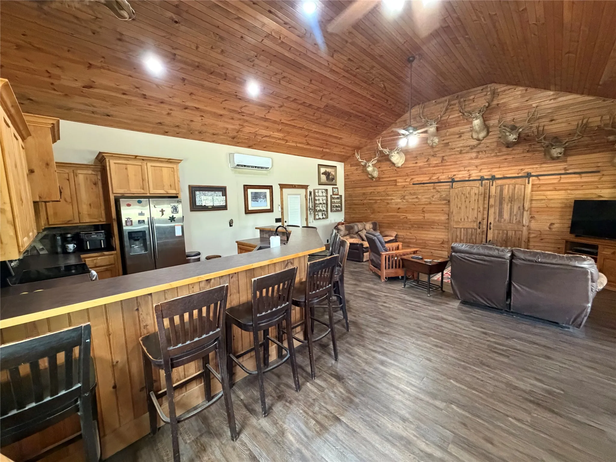 Mobile Home For Sale in Cooke County , 4709 Fm 2383, Whitesboro, Texas 76273, 1 Bedroom, 1 Bathroom, Garage spaces, 1,200 Sqft, built in 2017, mls#21275799, Real Estate Agent in Whitesboro, Homes For Sale in Cooke county, Homes For Sale in Whitesboro, Realtor in Whitesboro Texas, Real Estate Brokerage Independent Realty Texas, Luminita Cordes Realtor