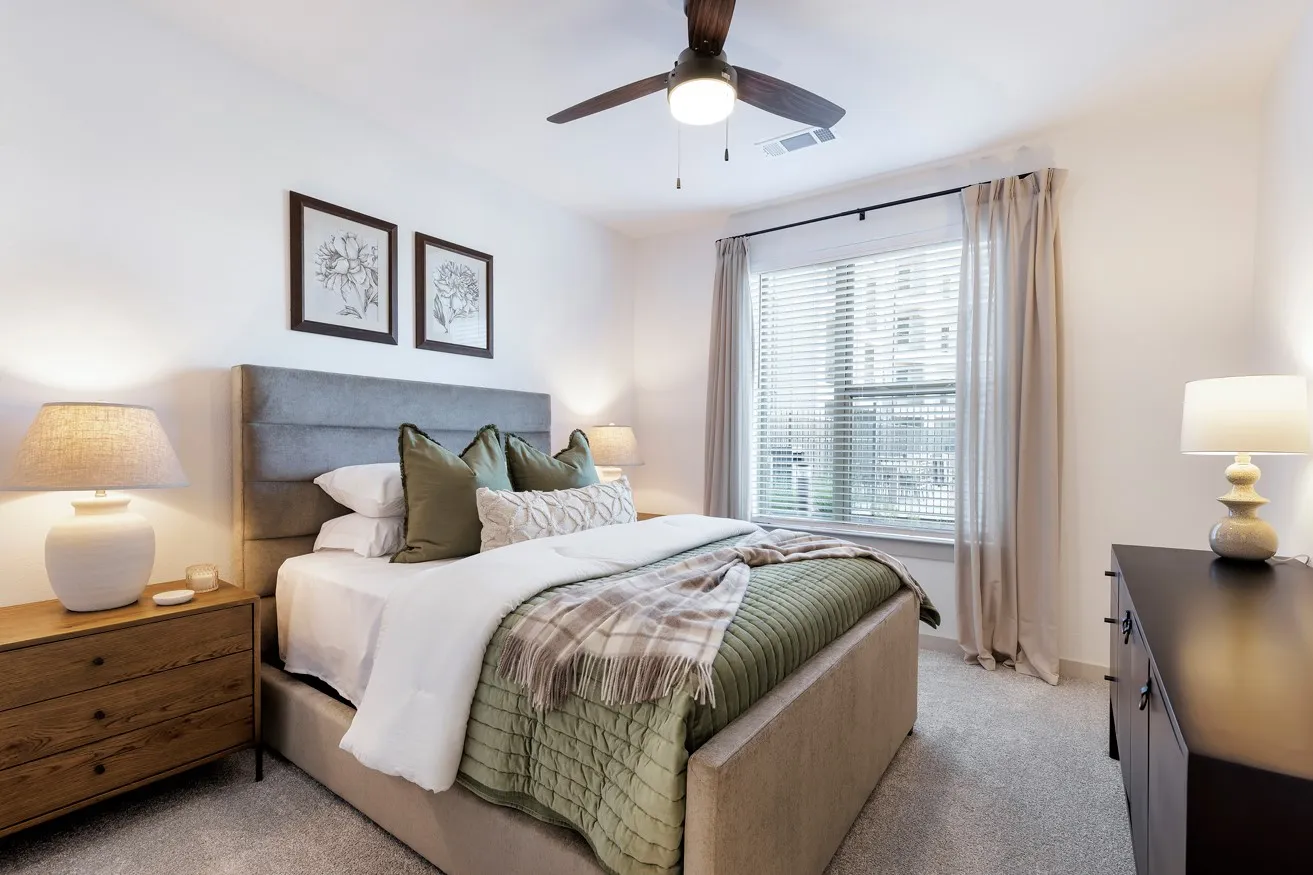 Apartment For Rent in Tarrant County , 750 Turner Warnell Road 2202, Arlington, Texas 76001, 1 Bedroom, 1 Bathroom, Garage spaces, 753 Sqft, built in 2025, mls#21275809, Real Estate Agent in Arlington, Homes For Rent in Tarrant county, Homes For Rent in Arlington, Realtor in Arlington Texas, Real Estate Brokerage Independent Realty Texas, Luminita Cordes Realtor