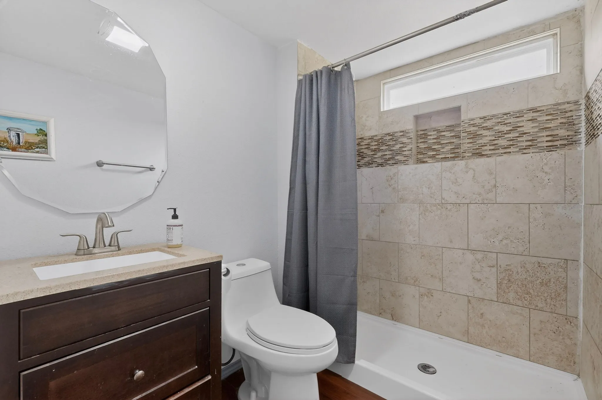 Manufactured Home For Sale in Hunt County , 979 Private Road 3784, Quinlan, Texas 75474, 2 Bedroom, 2 Bathroom, Garage spaces, 924 Sqft, built in 1984, mls#21275815, Real Estate Agent in Quinlan, Homes For Sale in Hunt county, Homes For Sale in Quinlan, Realtor in Quinlan Texas, Real Estate Brokerage Independent Realty Texas, Luminita Cordes Realtor