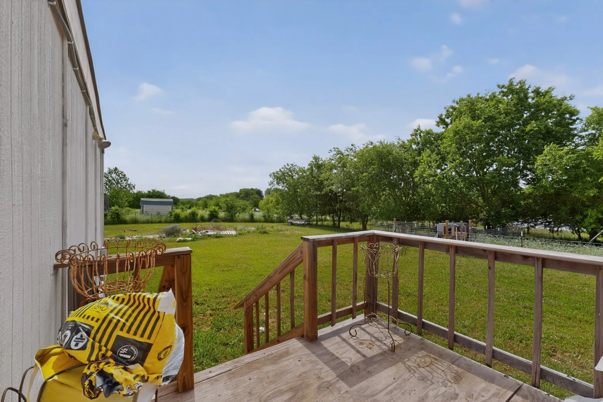 Manufactured Home For Sale in Hunt County , 979 Private Road 3784, Quinlan, Texas 75474, 2 Bedroom, 2 Bathroom, Garage spaces, 924 Sqft, built in 1984, mls#21275815, Real Estate Agent in Quinlan, Homes For Sale in Hunt county, Homes For Sale in Quinlan, Realtor in Quinlan Texas, Real Estate Brokerage Independent Realty Texas, Luminita Cordes Realtor