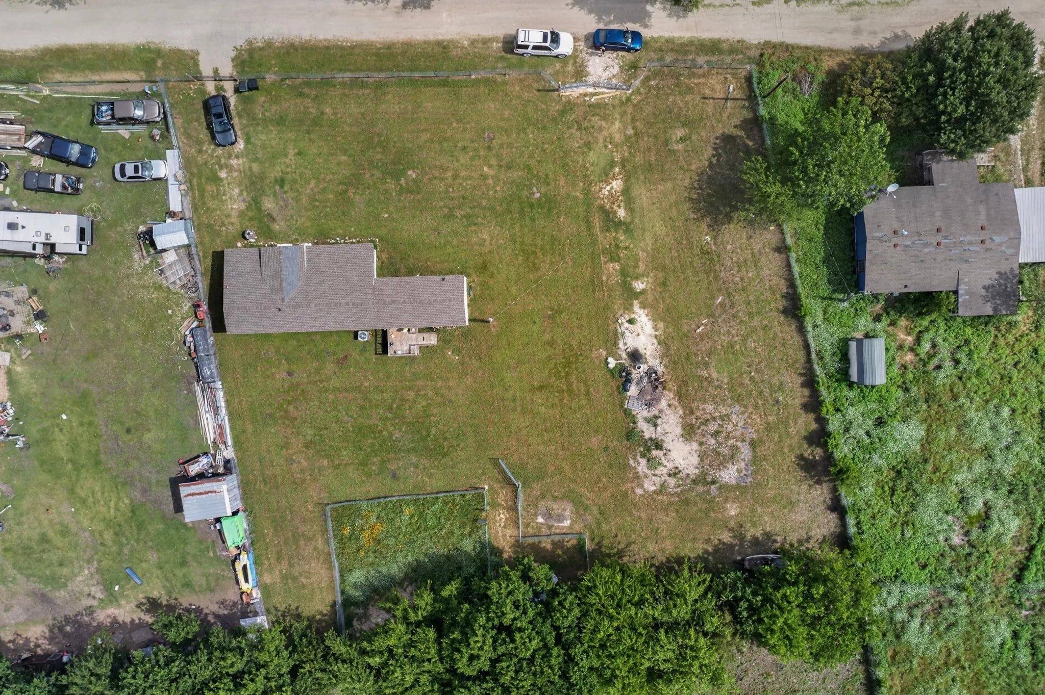 Manufactured Home For Sale in Hunt County , 979 Private Road 3784, Quinlan, Texas 75474, 2 Bedroom, 2 Bathroom, Garage spaces, 924 Sqft, built in 1984, mls#21275815, Real Estate Agent in Quinlan, Homes For Sale in Hunt county, Homes For Sale in Quinlan, Realtor in Quinlan Texas, Real Estate Brokerage Independent Realty Texas, Luminita Cordes Realtor