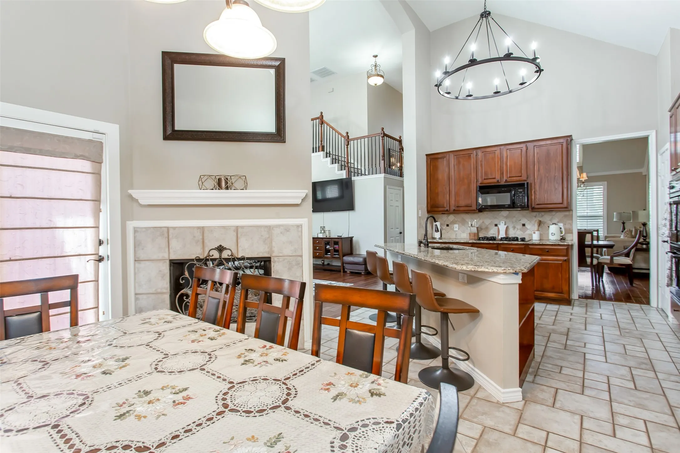 Single Family Residence For Sale in Collin County , 5916 Mossbrook Trail, Dallas, Texas 75252, 5 Bedroom, 4 Bathroom, 2 Garage spaces, 3,029 Sqft, built in 1995, mls#21262737, Real Estate Agent in Dallas, Homes For Sale in Collin county, Homes For Sale in Dallas, Realtor in Dallas Texas, Real Estate Brokerage Independent Realty Texas, Luminita Cordes Realtor