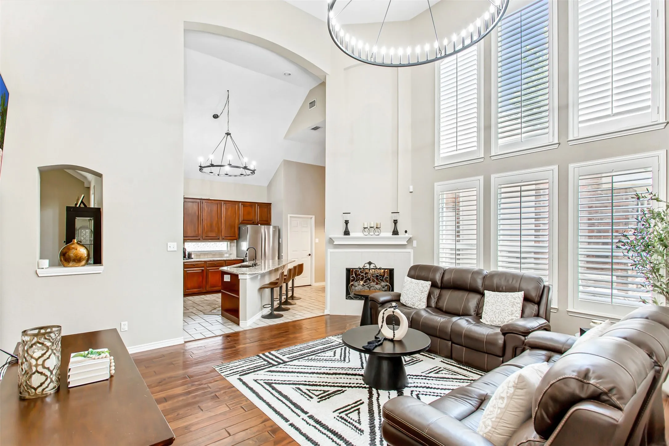 Single Family Residence For Sale in Collin County , 5916 Mossbrook Trail, Dallas, Texas 75252, 5 Bedroom, 4 Bathroom, 2 Garage spaces, 3,029 Sqft, built in 1995, mls#21262737, Real Estate Agent in Dallas, Homes For Sale in Collin county, Homes For Sale in Dallas, Realtor in Dallas Texas, Real Estate Brokerage Independent Realty Texas, Luminita Cordes Realtor