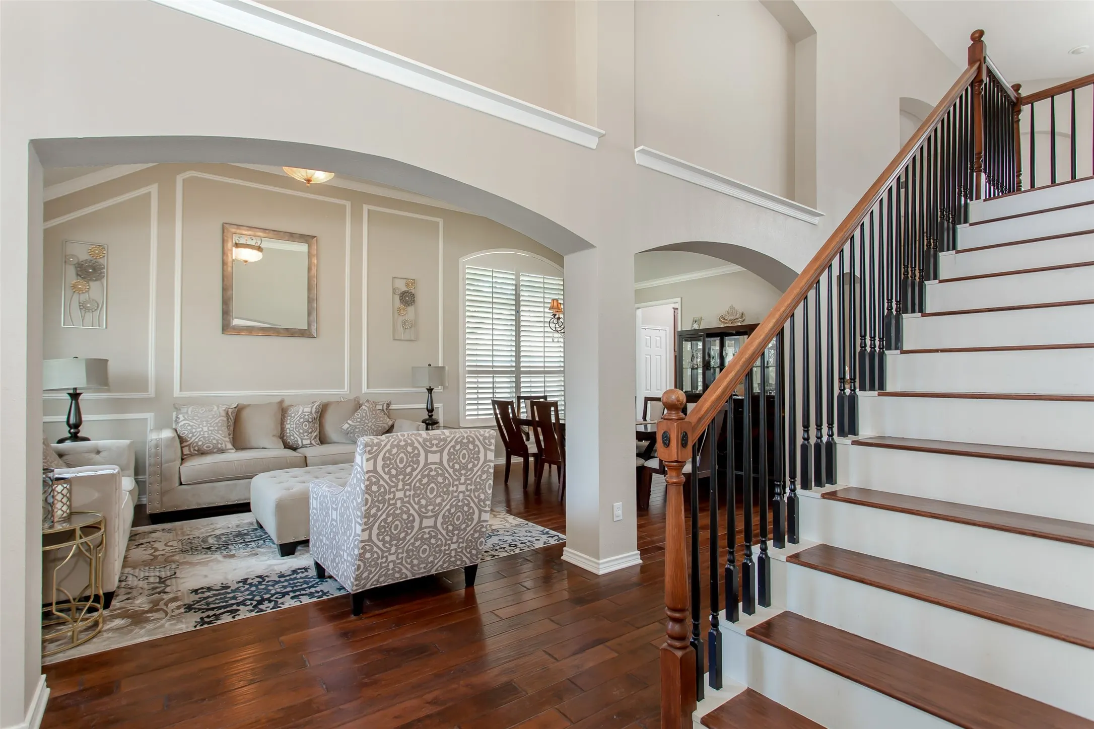 Single Family Residence For Sale in Collin County , 5916 Mossbrook Trail, Dallas, Texas 75252, 5 Bedroom, 4 Bathroom, 2 Garage spaces, 3,029 Sqft, built in 1995, mls#21262737, Real Estate Agent in Dallas, Homes For Sale in Collin county, Homes For Sale in Dallas, Realtor in Dallas Texas, Real Estate Brokerage Independent Realty Texas, Luminita Cordes Realtor