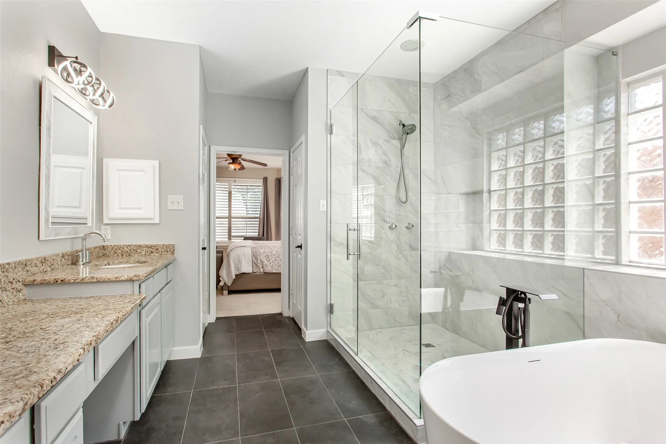 Single Family Residence For Sale in Collin County , 5916 Mossbrook Trail, Dallas, Texas 75252, 5 Bedroom, 4 Bathroom, 2 Garage spaces, 3,029 Sqft, built in 1995, mls#21262737, Real Estate Agent in Dallas, Homes For Sale in Collin county, Homes For Sale in Dallas, Realtor in Dallas Texas, Real Estate Brokerage Independent Realty Texas, Luminita Cordes Realtor