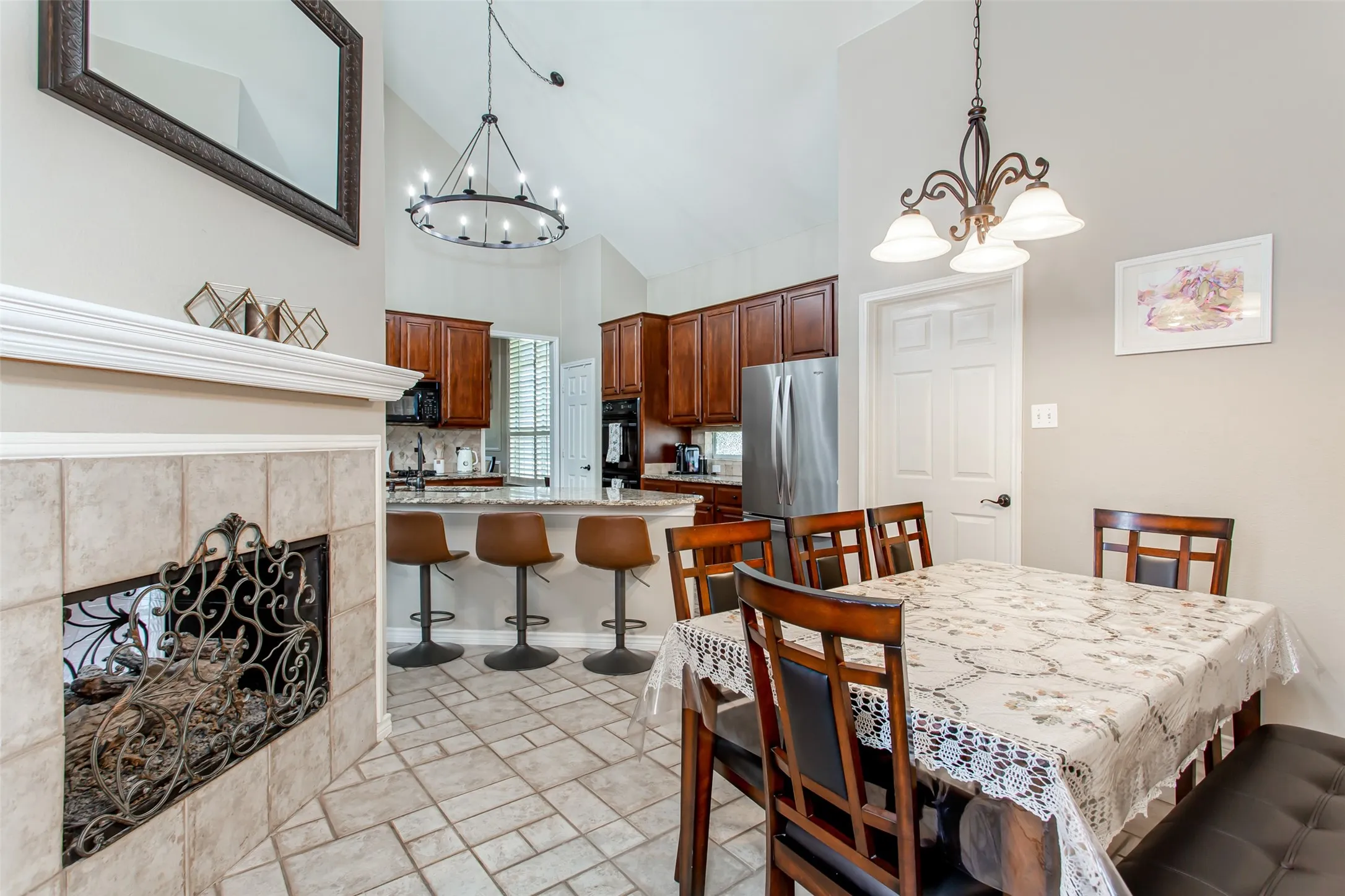 Single Family Residence For Sale in Collin County , 5916 Mossbrook Trail, Dallas, Texas 75252, 5 Bedroom, 4 Bathroom, 2 Garage spaces, 3,029 Sqft, built in 1995, mls#21262737, Real Estate Agent in Dallas, Homes For Sale in Collin county, Homes For Sale in Dallas, Realtor in Dallas Texas, Real Estate Brokerage Independent Realty Texas, Luminita Cordes Realtor