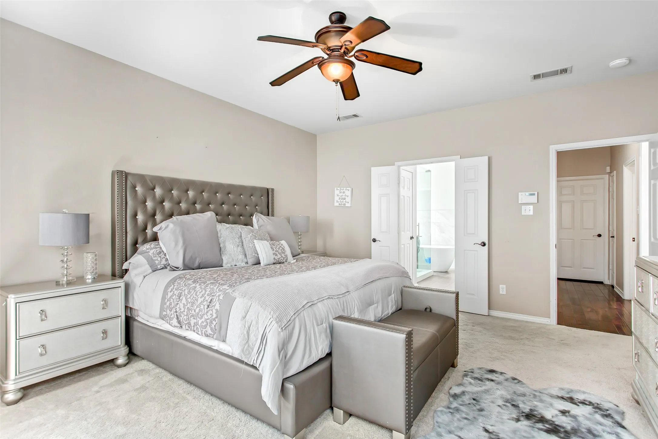 Single Family Residence For Sale in Collin County , 5916 Mossbrook Trail, Dallas, Texas 75252, 5 Bedroom, 4 Bathroom, 2 Garage spaces, 3,029 Sqft, built in 1995, mls#21262737, Real Estate Agent in Dallas, Homes For Sale in Collin county, Homes For Sale in Dallas, Realtor in Dallas Texas, Real Estate Brokerage Independent Realty Texas, Luminita Cordes Realtor