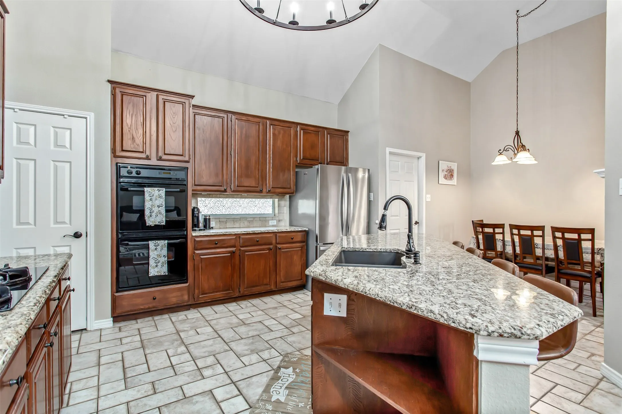 Single Family Residence For Sale in Collin County , 5916 Mossbrook Trail, Dallas, Texas 75252, 5 Bedroom, 4 Bathroom, 2 Garage spaces, 3,029 Sqft, built in 1995, mls#21262737, Real Estate Agent in Dallas, Homes For Sale in Collin county, Homes For Sale in Dallas, Realtor in Dallas Texas, Real Estate Brokerage Independent Realty Texas, Luminita Cordes Realtor