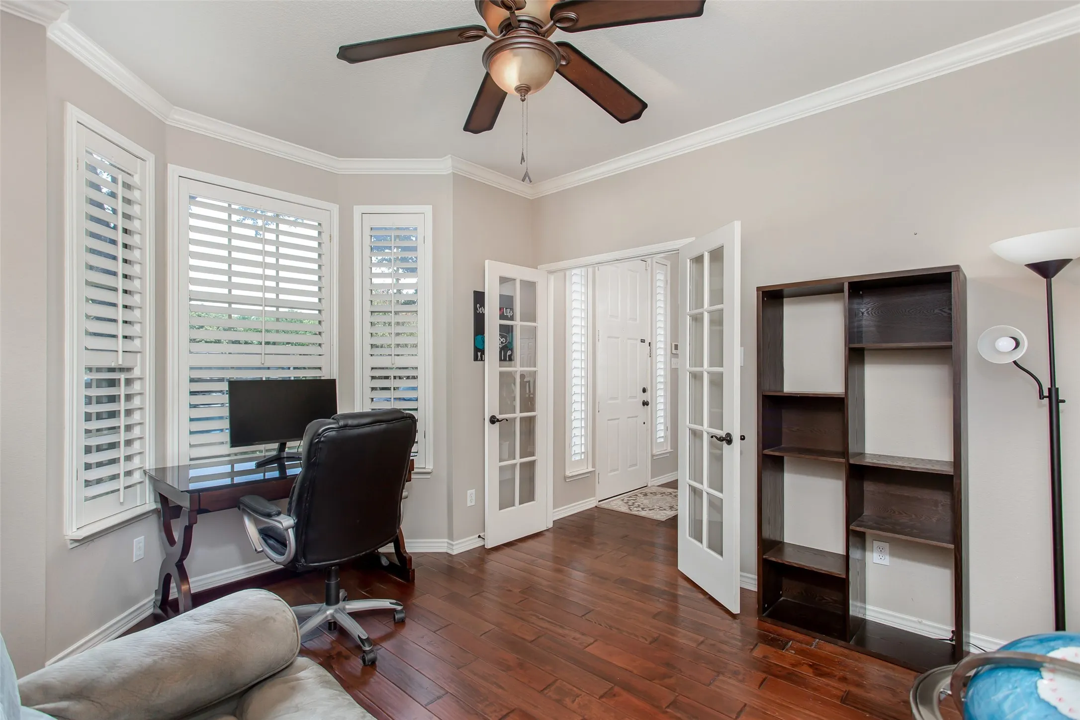 Single Family Residence For Sale in Collin County , 5916 Mossbrook Trail, Dallas, Texas 75252, 5 Bedroom, 4 Bathroom, 2 Garage spaces, 3,029 Sqft, built in 1995, mls#21262737, Real Estate Agent in Dallas, Homes For Sale in Collin county, Homes For Sale in Dallas, Realtor in Dallas Texas, Real Estate Brokerage Independent Realty Texas, Luminita Cordes Realtor
