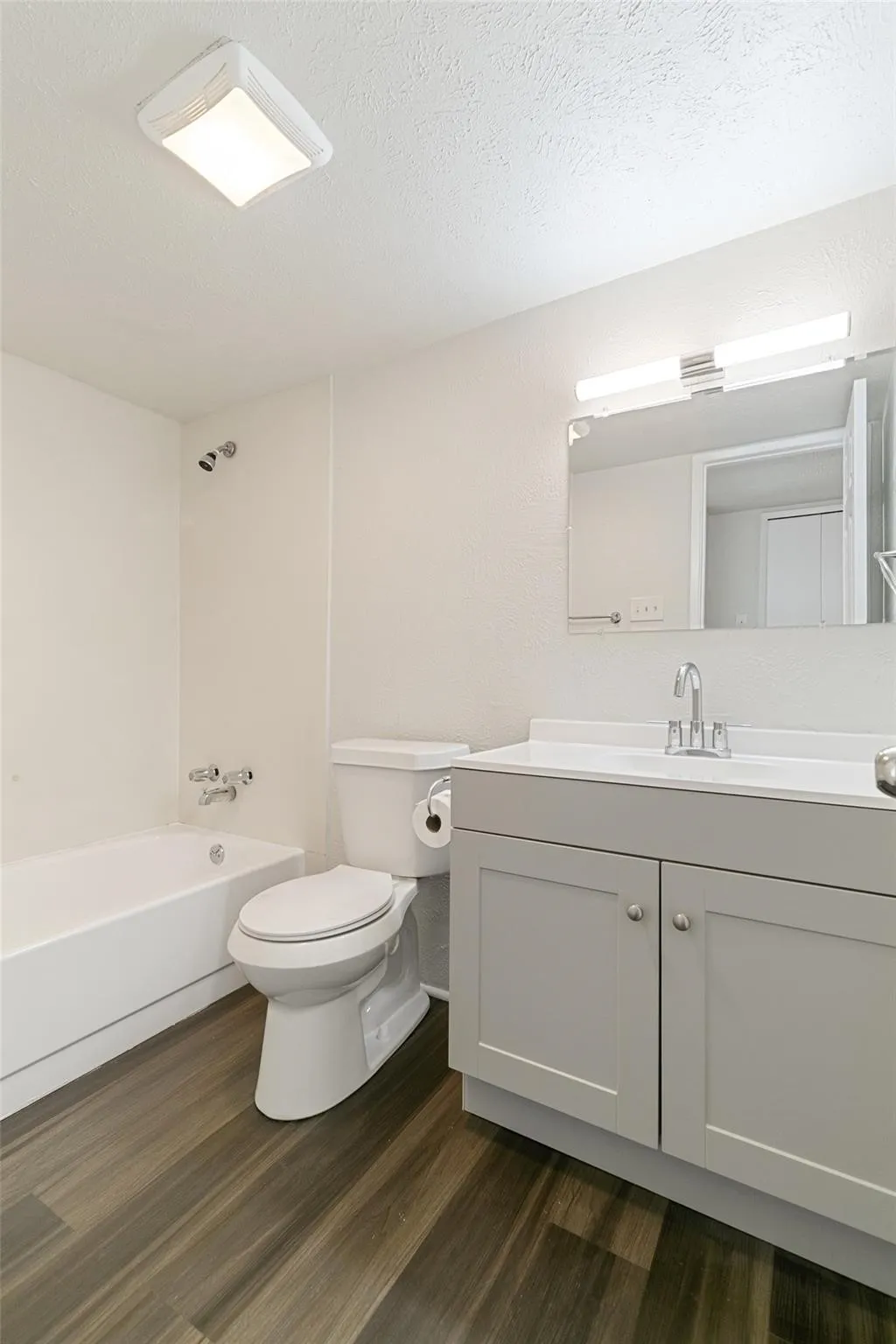 Single Family Residence For Rent in Collin County , 746 Leading Lane, Allen, Texas 75002, 4 Bedrooms, 2 Bathrooms, Garage spaces, 1,247 Sqft, built in 1978, Price $1,900, mls#21275843, Real Estate Agent in Allen, Homes For Rent in Collin county, Homes For Rent in Allen, Realtor in Allen Texas, Real Estate Brokerage Independent Realty Texas, Luminita Cordes Realtor