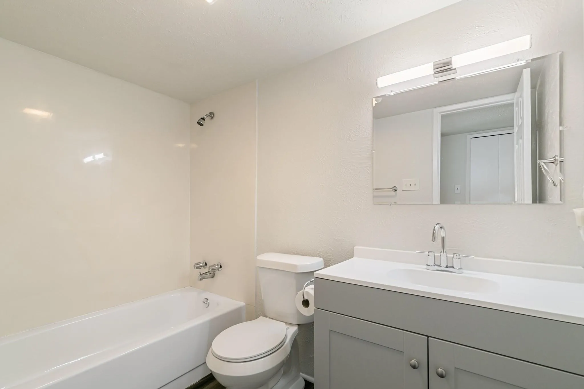 Single Family Residence For Rent in Collin County , 746 Leading Lane, Allen, Texas 75002, 4 Bedrooms, 2 Bathrooms, Garage spaces, 1,247 Sqft, built in 1978, Price $1,900, mls#21275843, Real Estate Agent in Allen, Homes For Rent in Collin county, Homes For Rent in Allen, Realtor in Allen Texas, Real Estate Brokerage Independent Realty Texas, Luminita Cordes Realtor